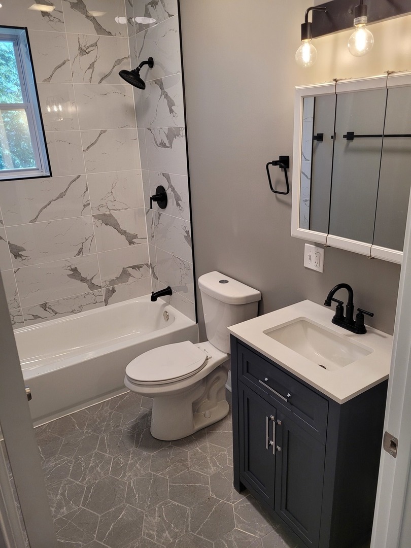 523 W 65th Place