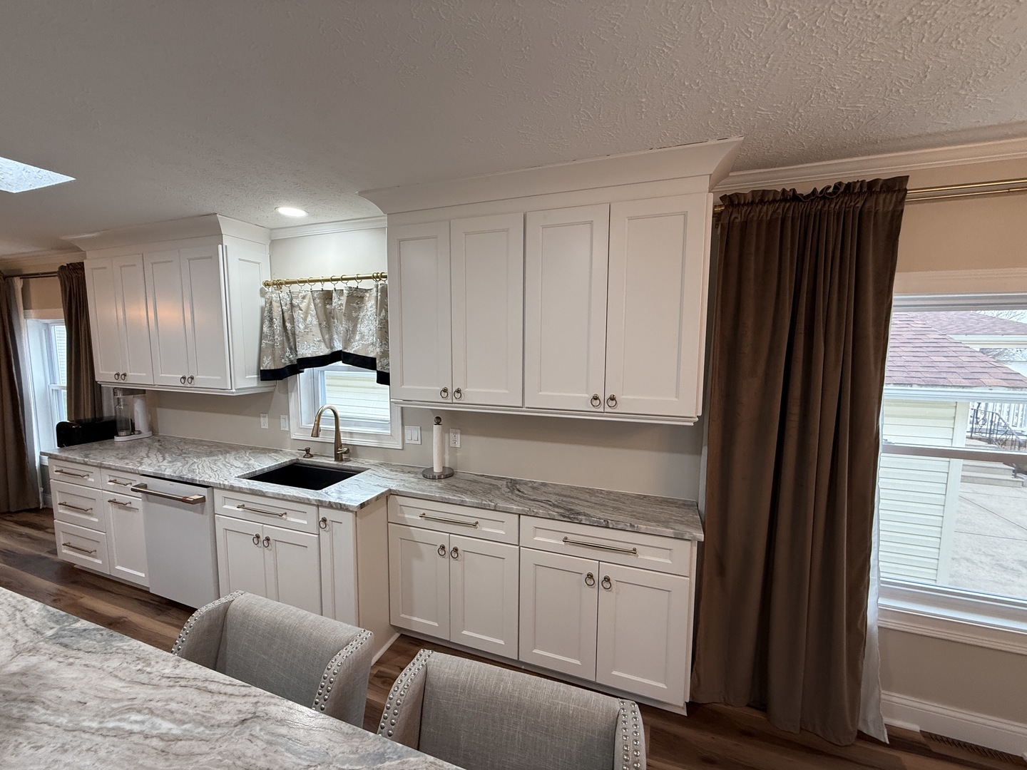 201 BEGONIA Drive