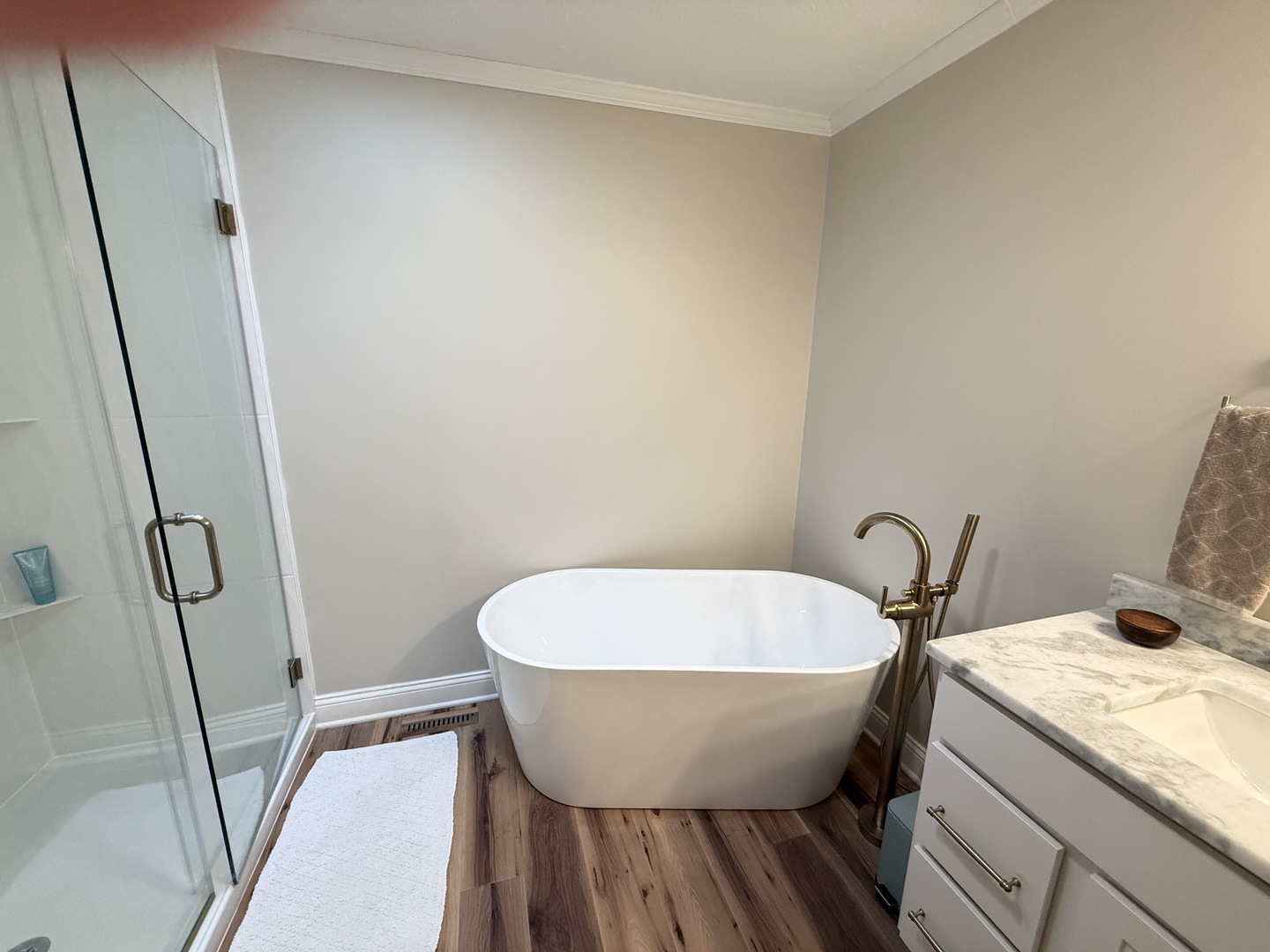 201 BEGONIA Drive