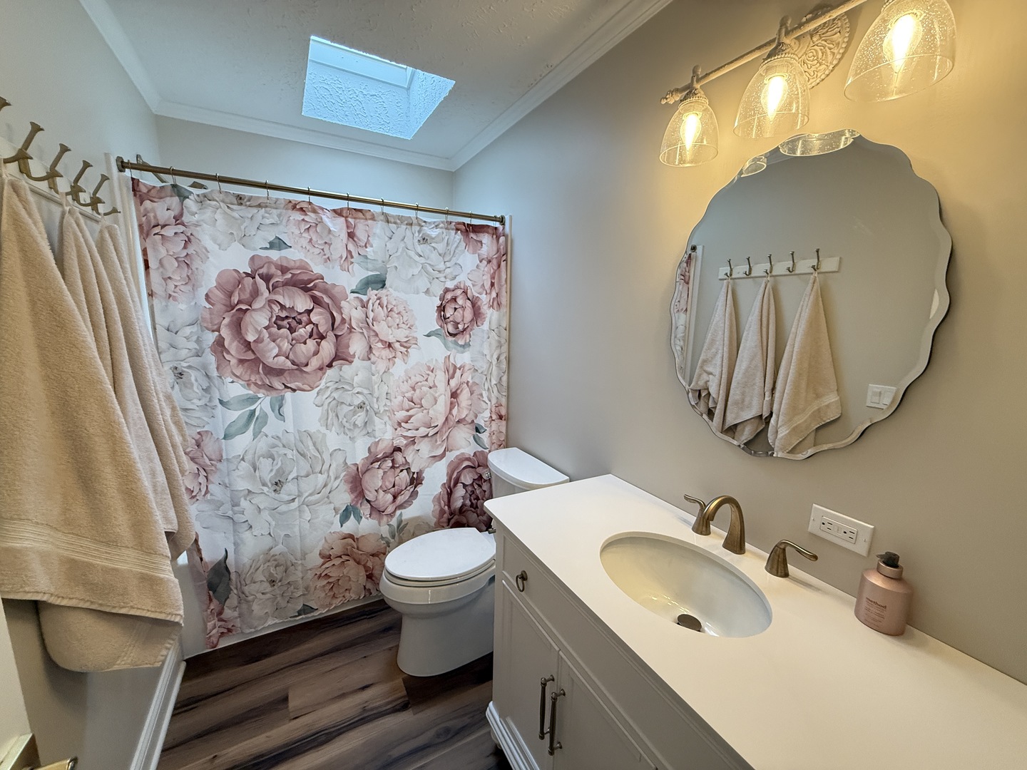 201 BEGONIA Drive