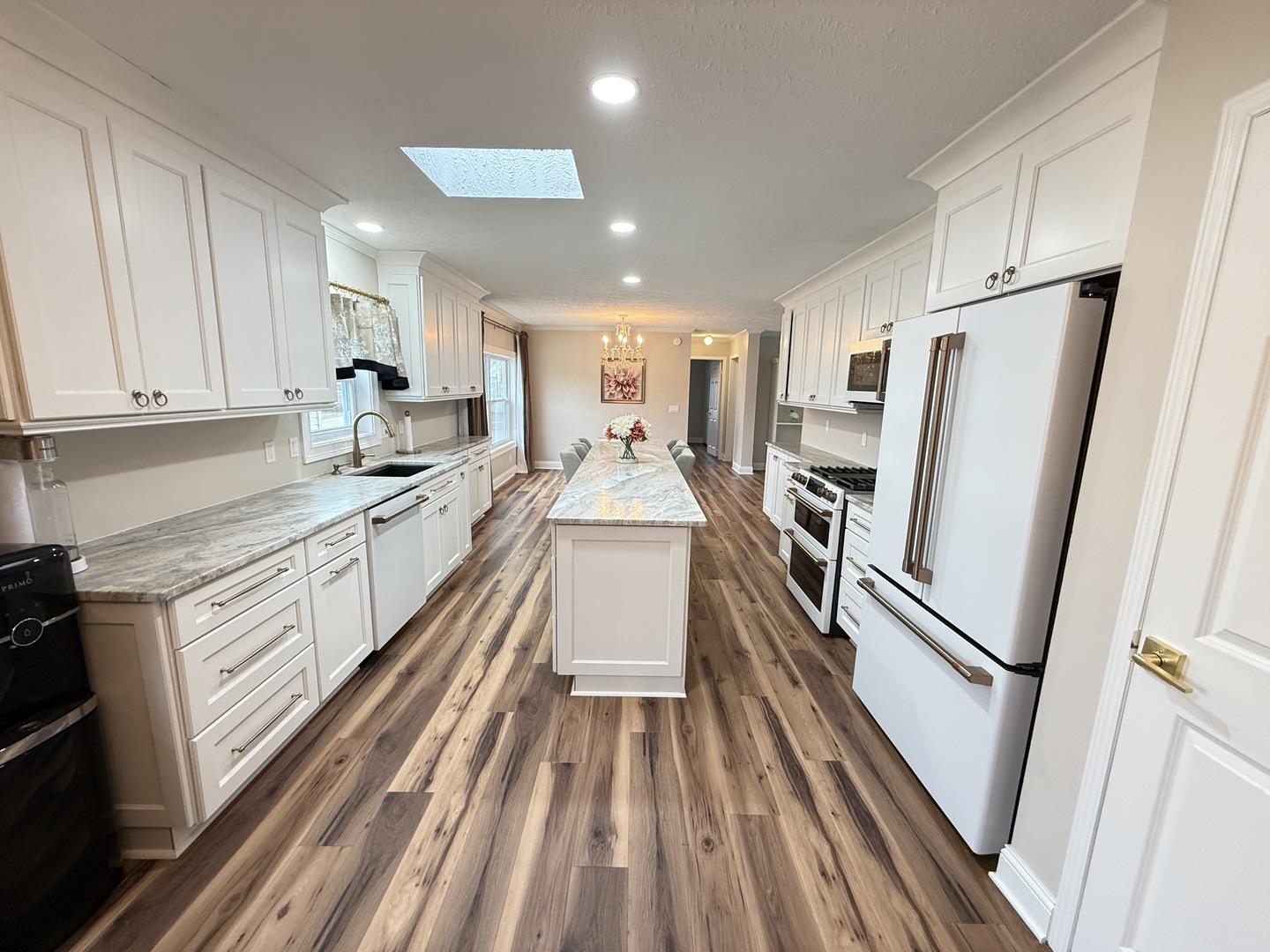 201 BEGONIA Drive