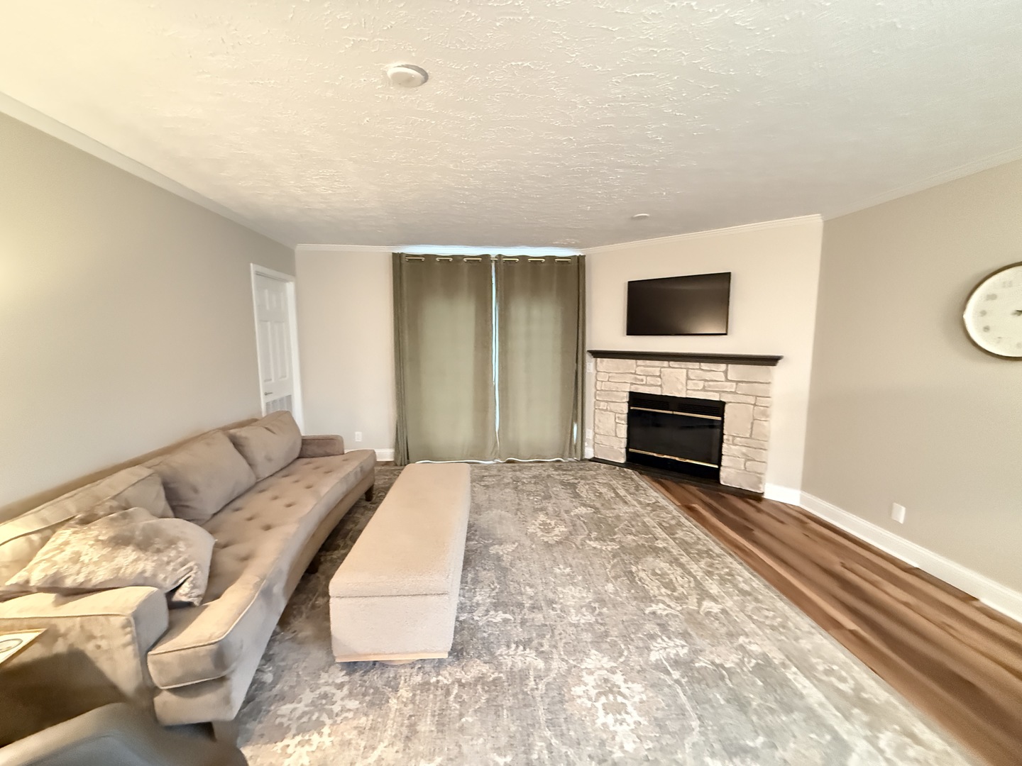 201 BEGONIA Drive