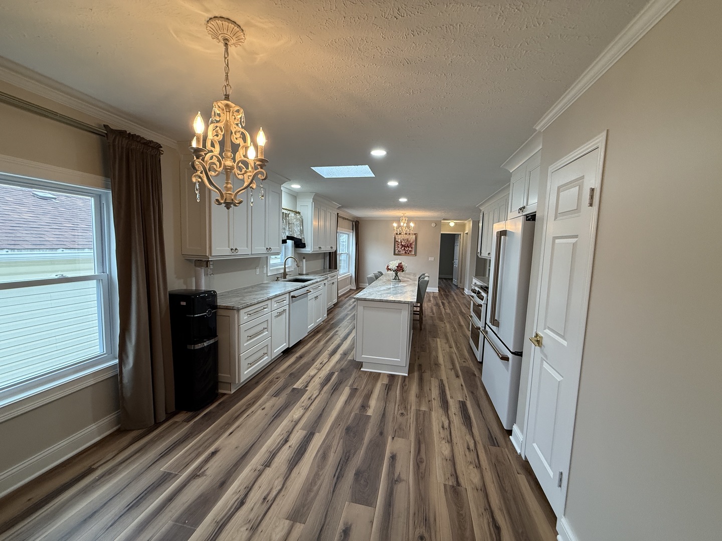 201 BEGONIA Drive