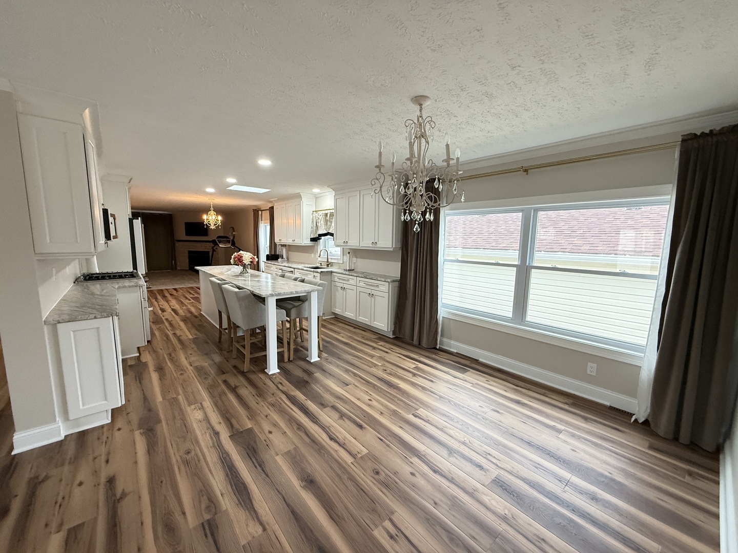 201 BEGONIA Drive