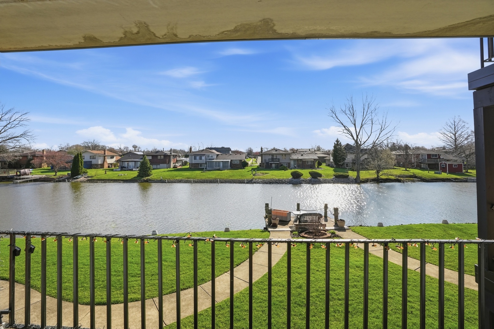19533 Lake Shore Drive Unit: 2S