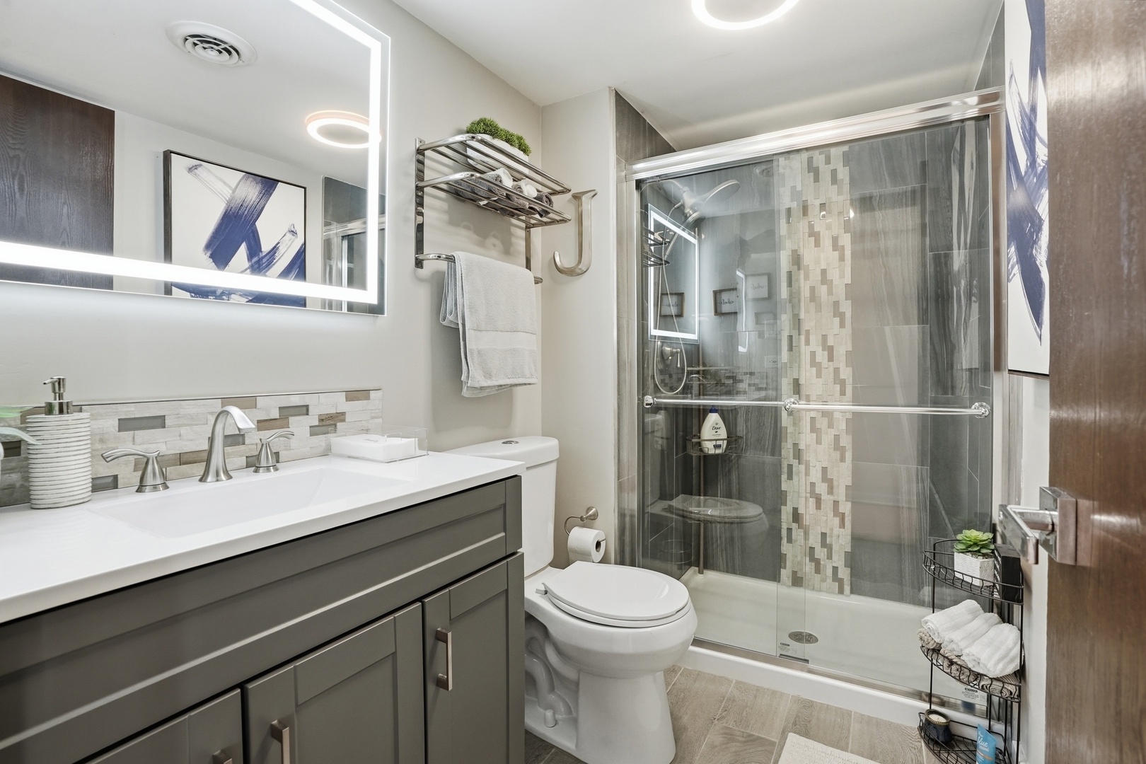 19533 Lake Shore Drive Unit: 2S