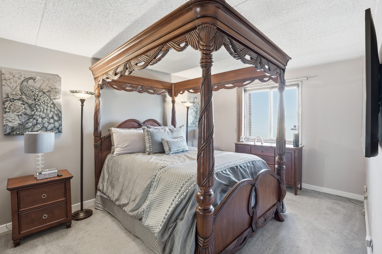 19533 Lake Shore Drive Unit: 2S