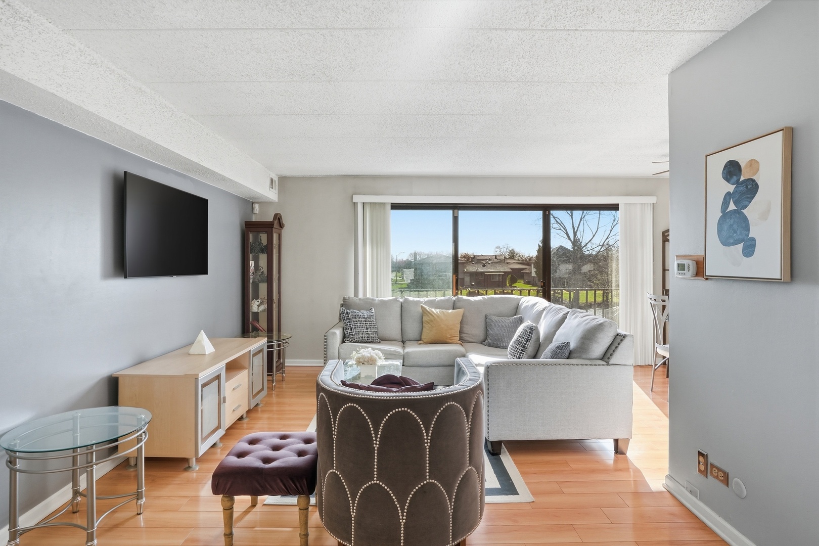 19533 Lake Shore Drive Unit: 2S
