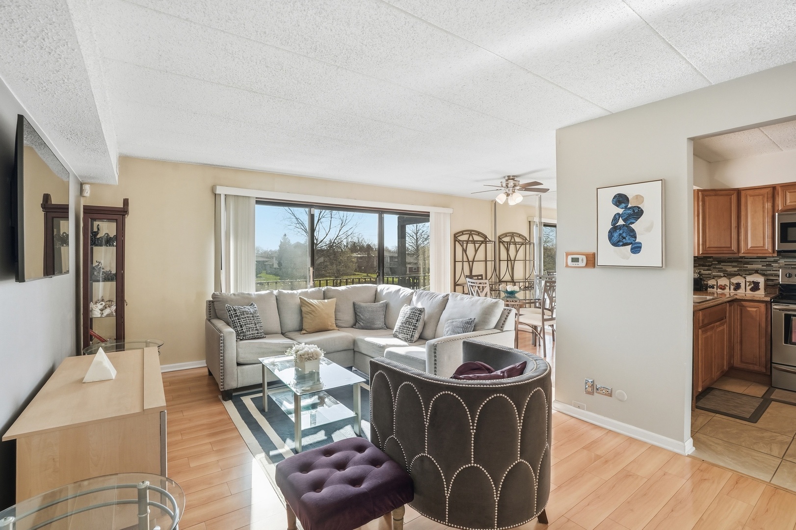19533 Lake Shore Drive Unit: 2S