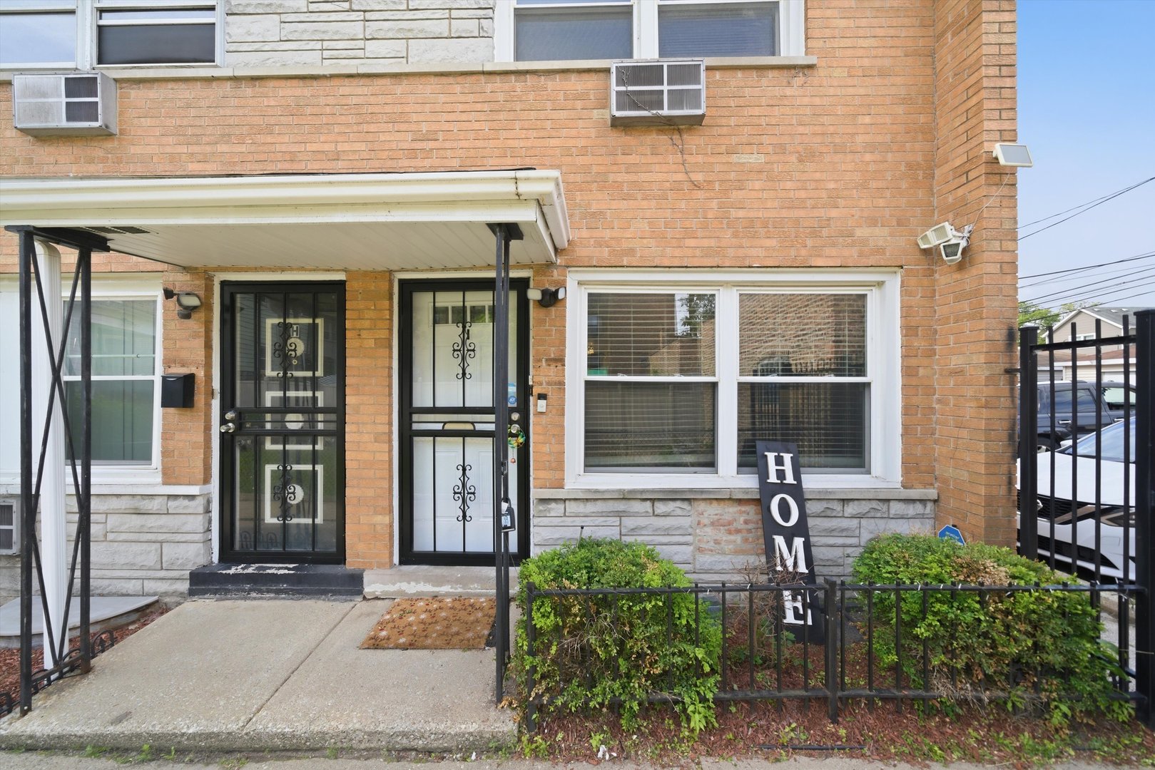 6950 S CREGIER Avenue Unit: I