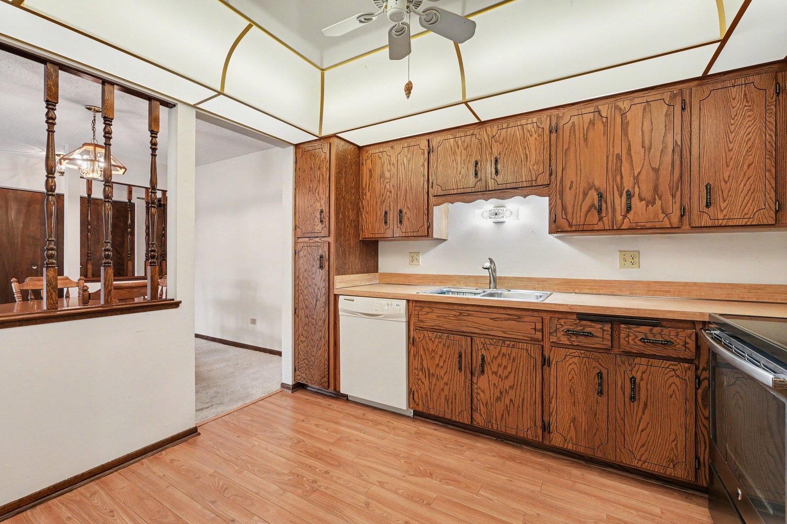 2440 186th Street Unit: H3