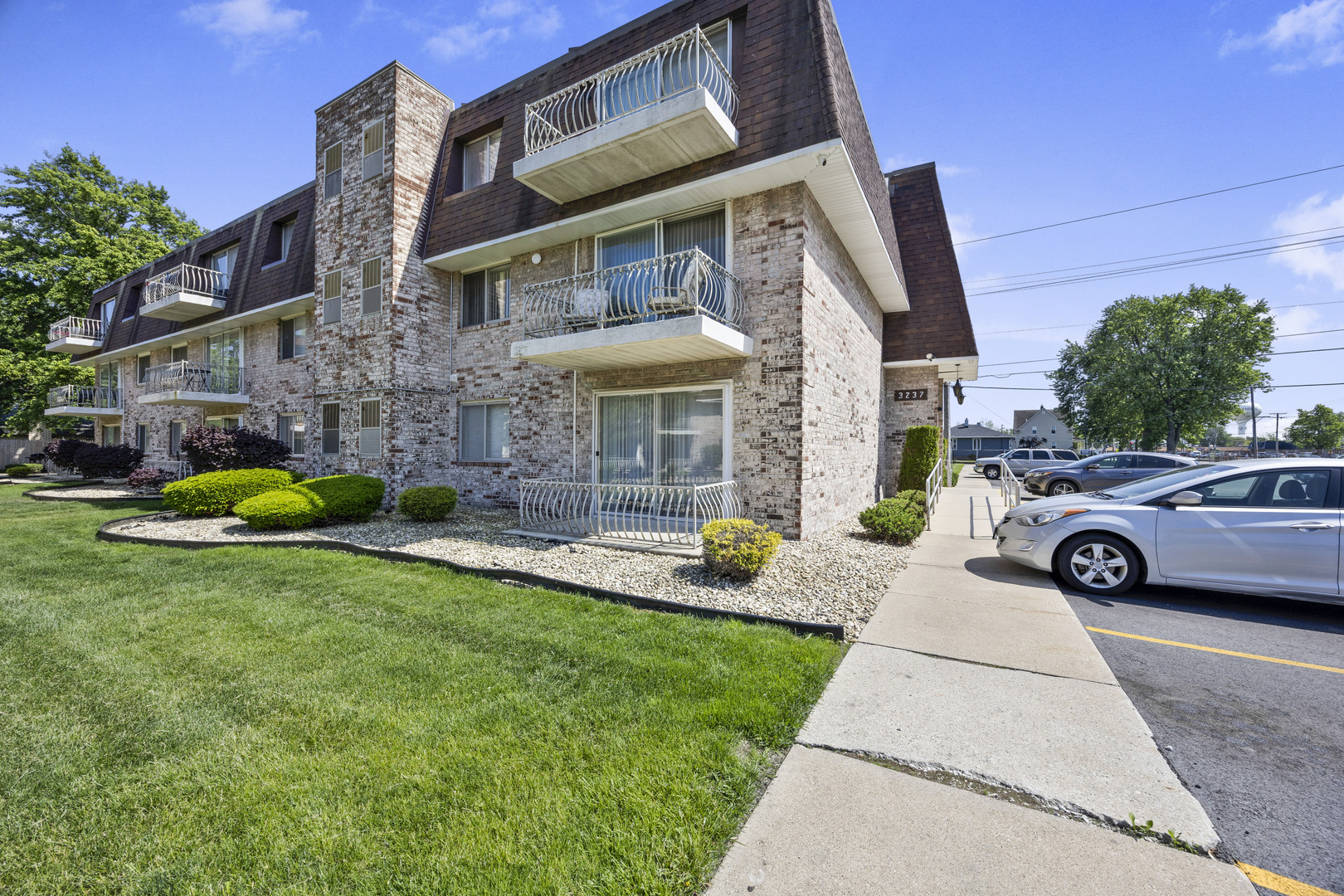 3237 S Manor Drive Unit: 110