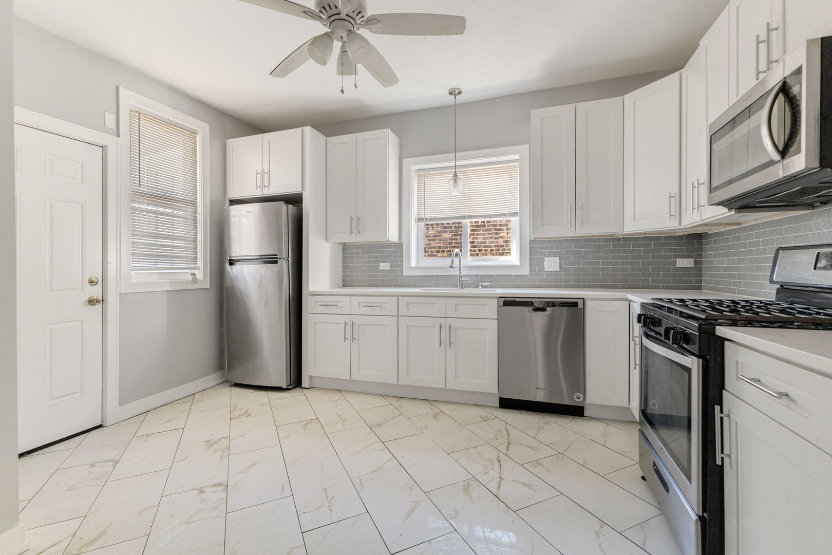 8139 S Sangamon Street Unit: 2