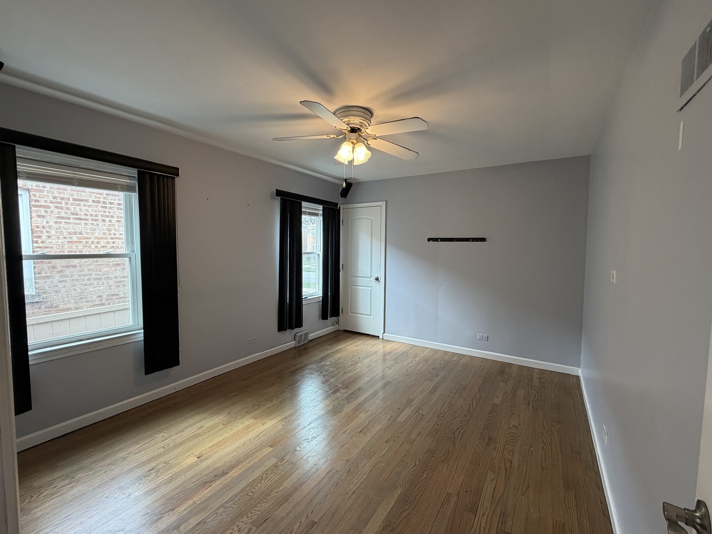 8201 S Homan Avenue