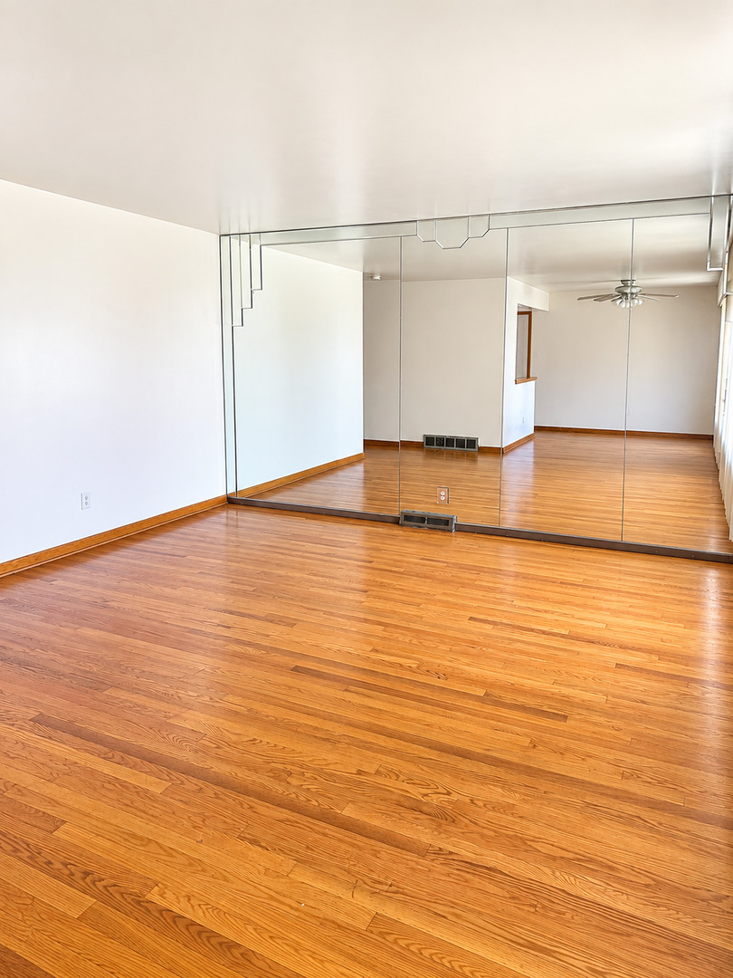 1333 Burnham Avenue