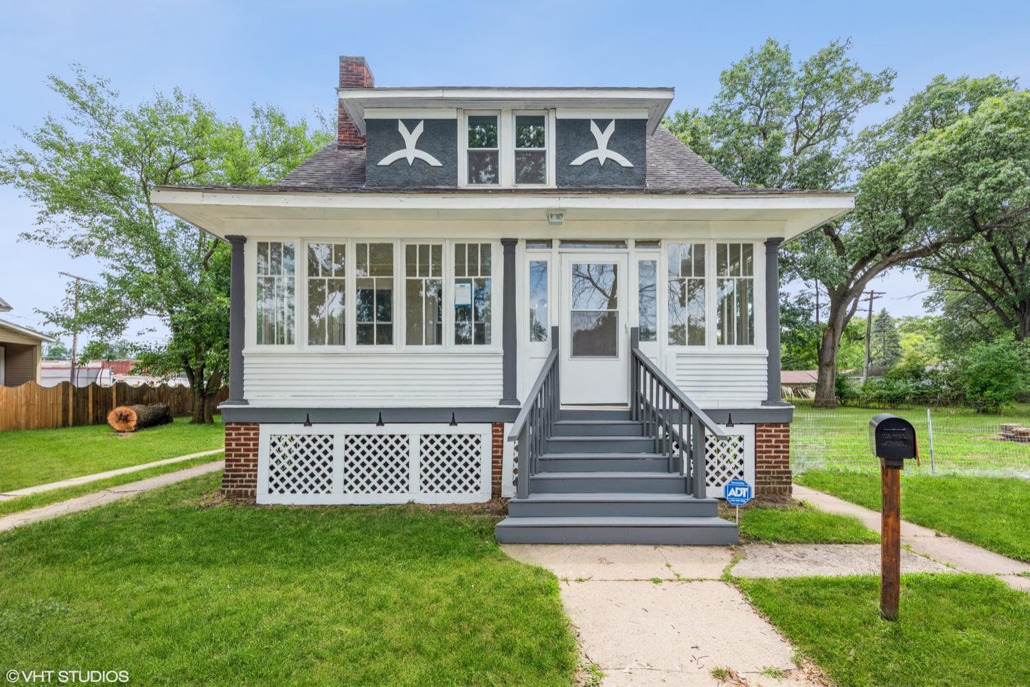 633 E 29th Avenue