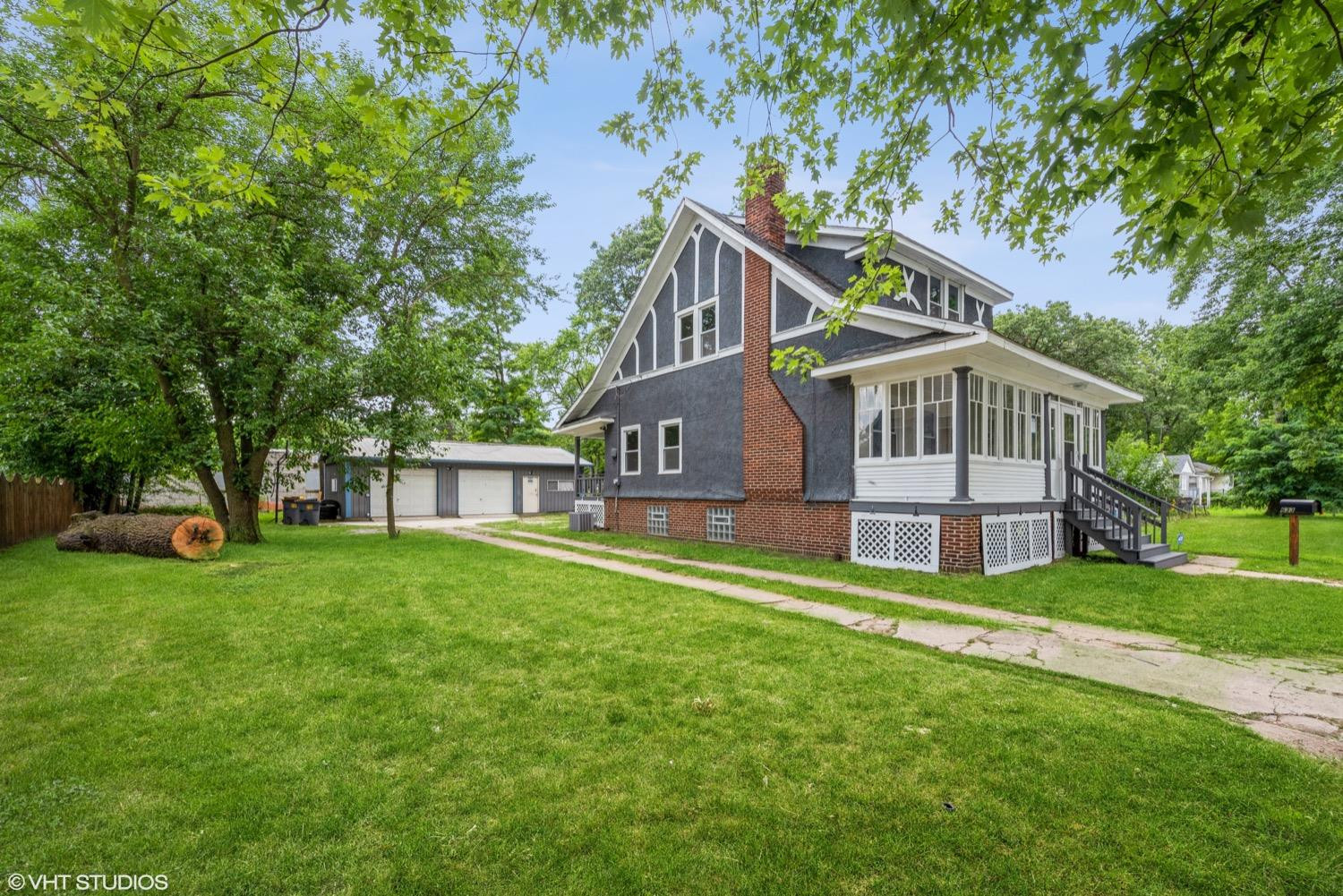 633 E 29th Avenue