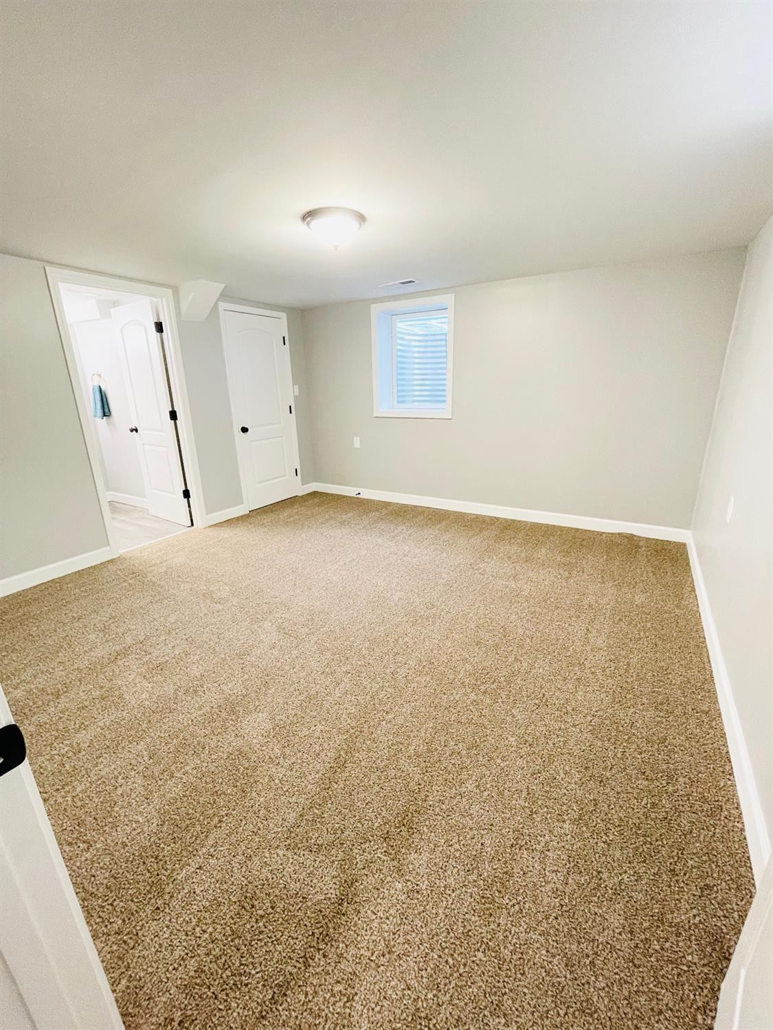 346 W 55th Place