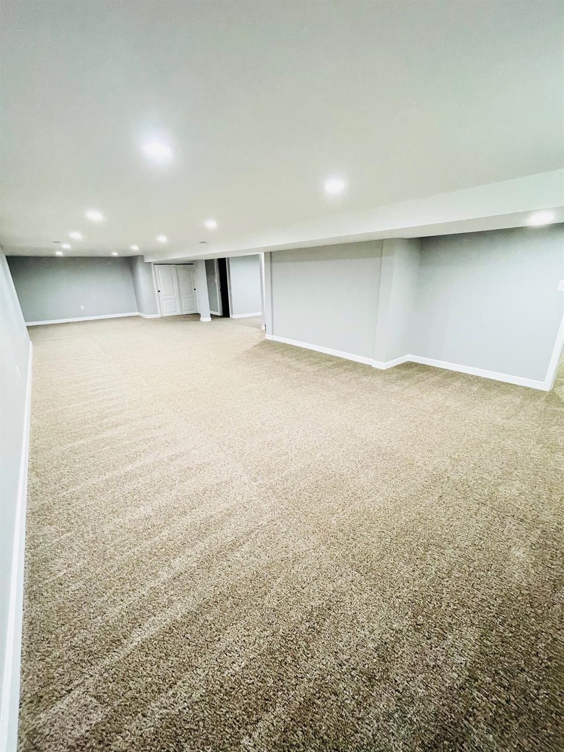 346 W 55th Place