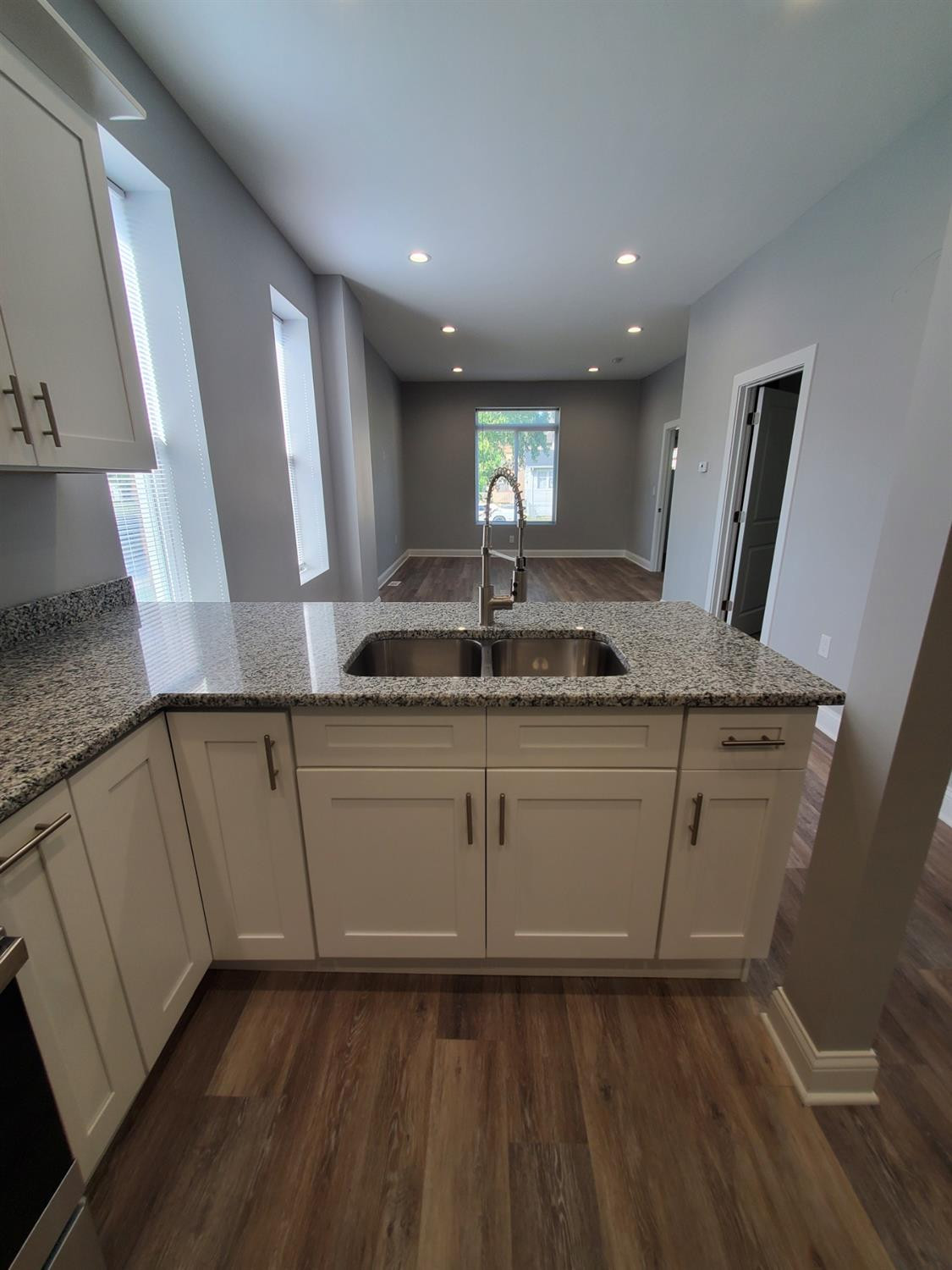 919 W 144th Street