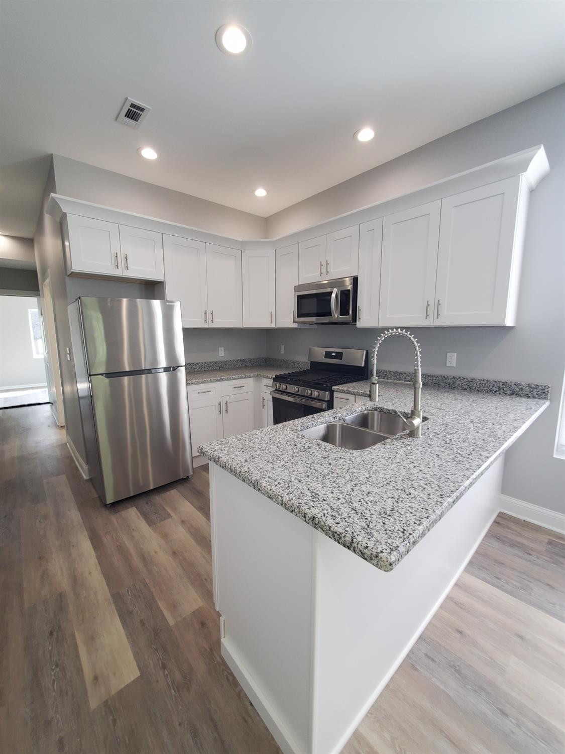 919 W 144th Street
