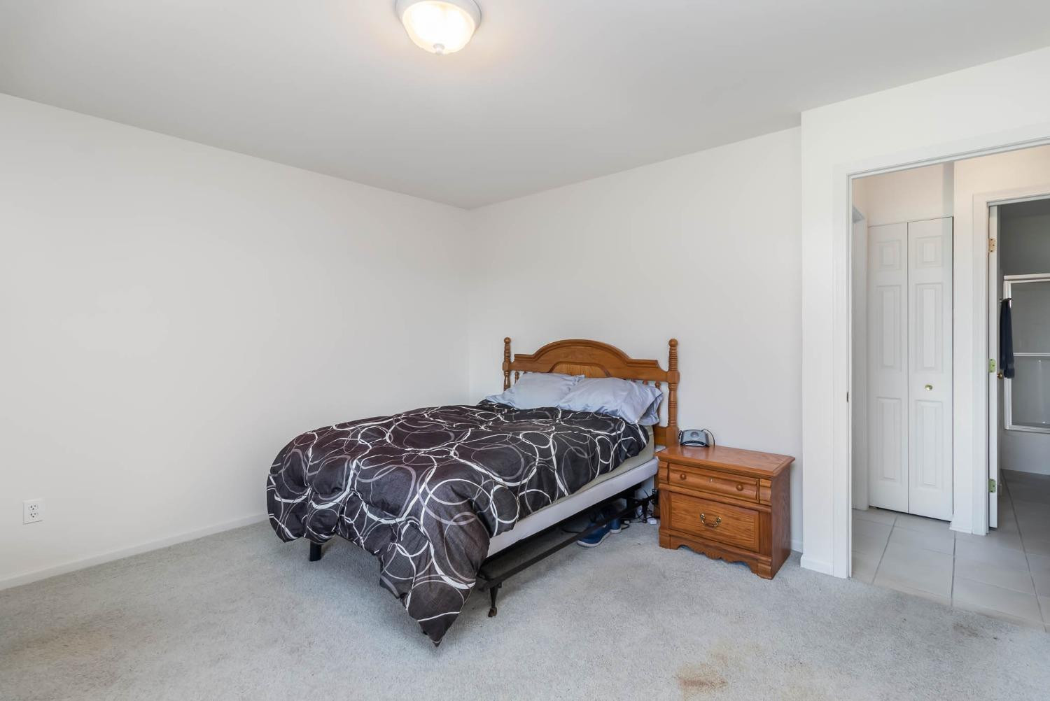 2035 W 75th Place Unit: 31