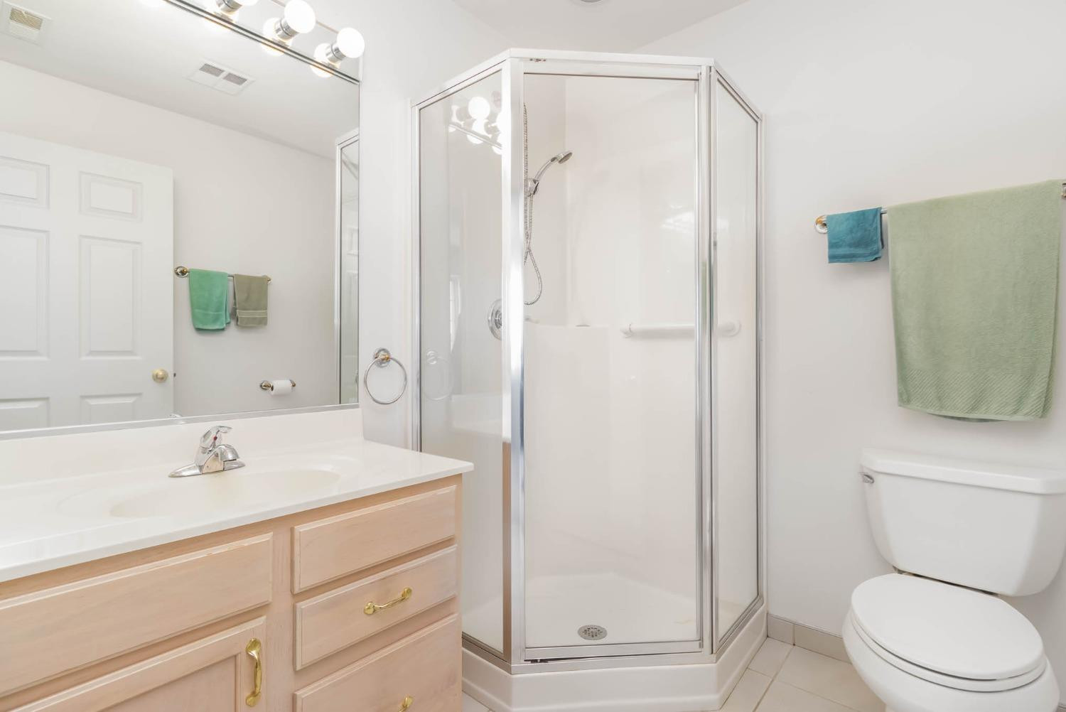 2035 W 75th Place Unit: 31