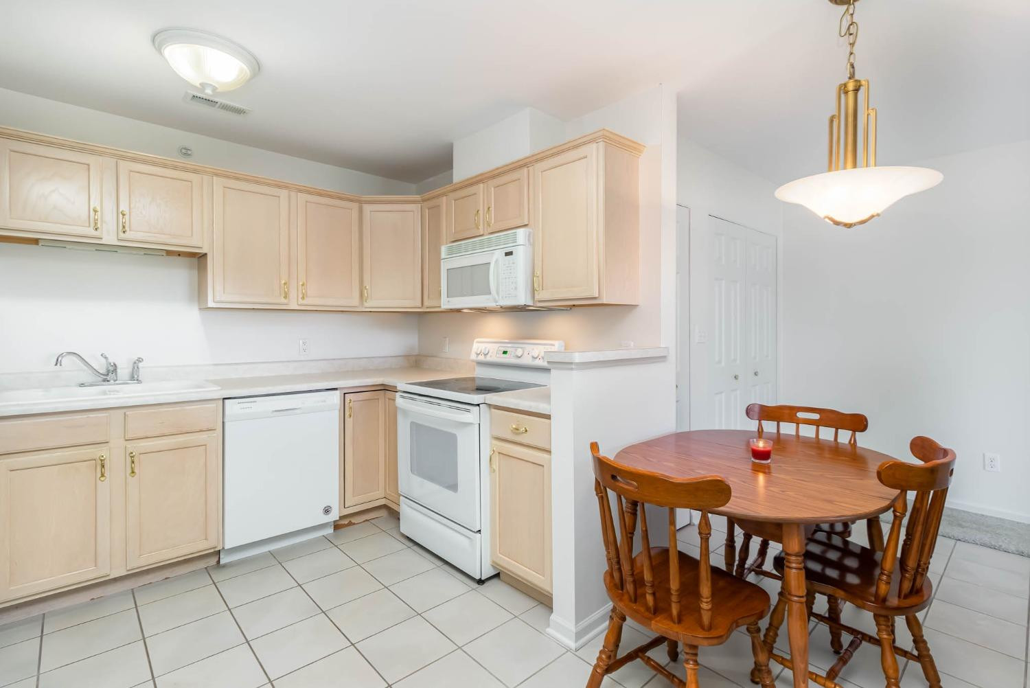 2035 W 75th Place Unit: 31