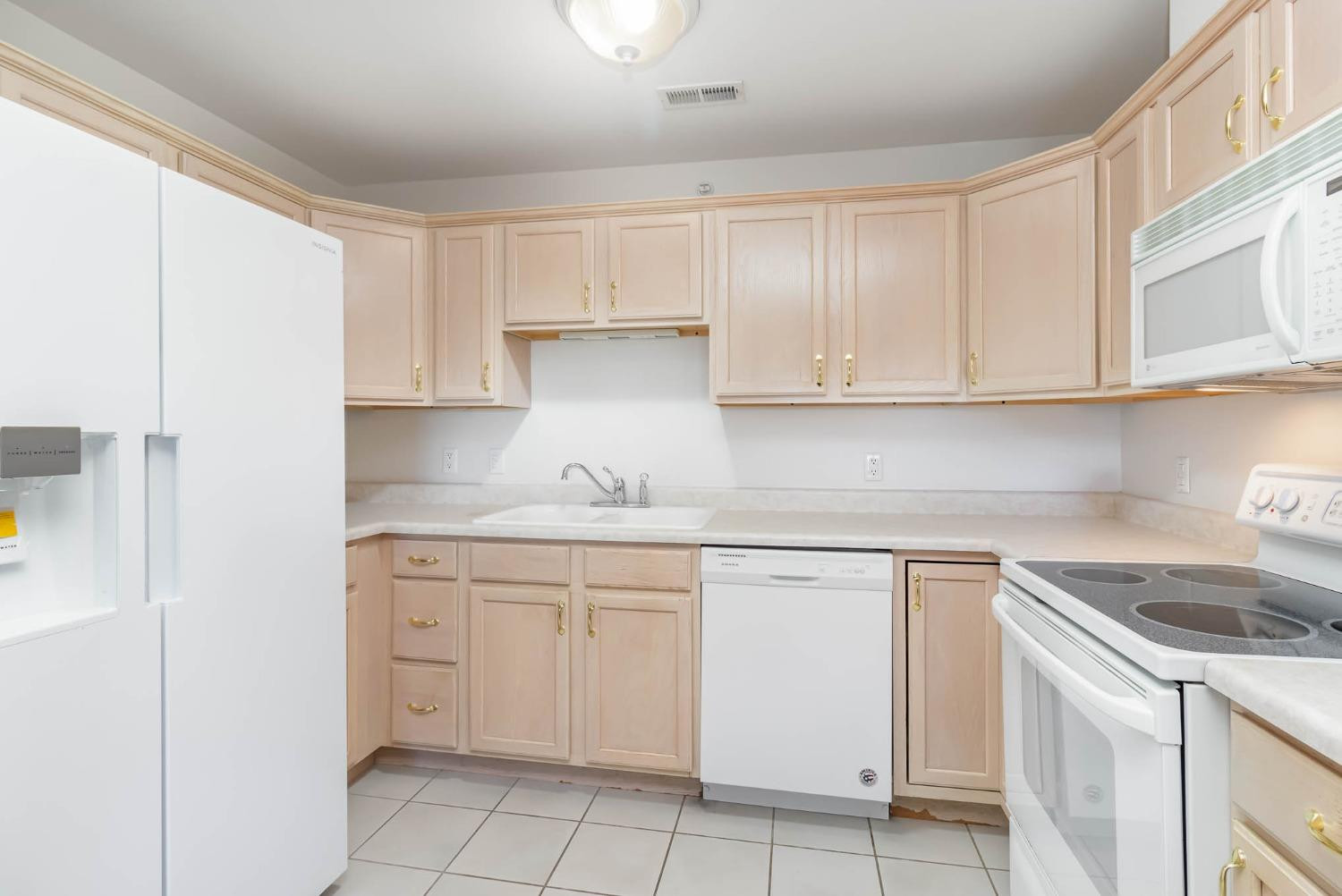 2035 W 75th Place Unit: 31