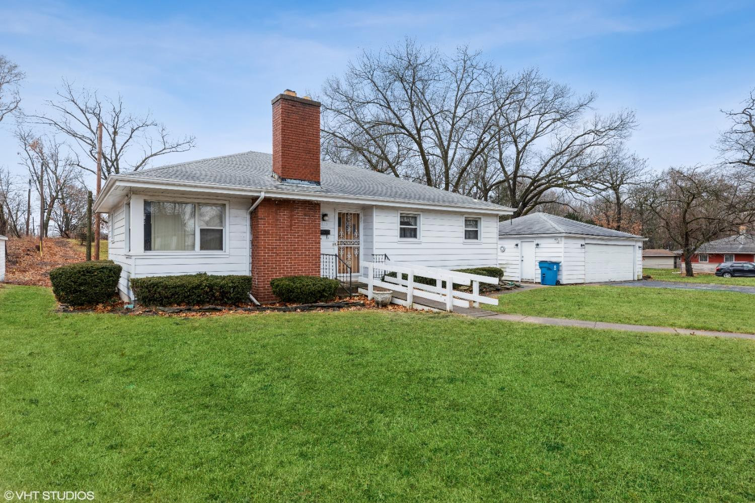 1225 W 47th Avenue