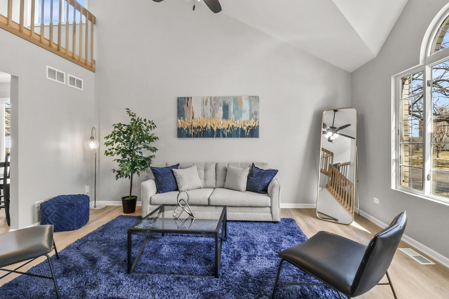 8932 Price Circle
