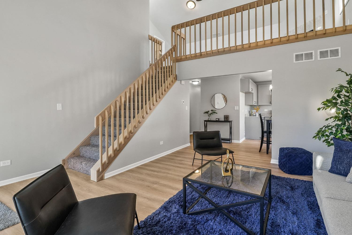 8932 Price Circle