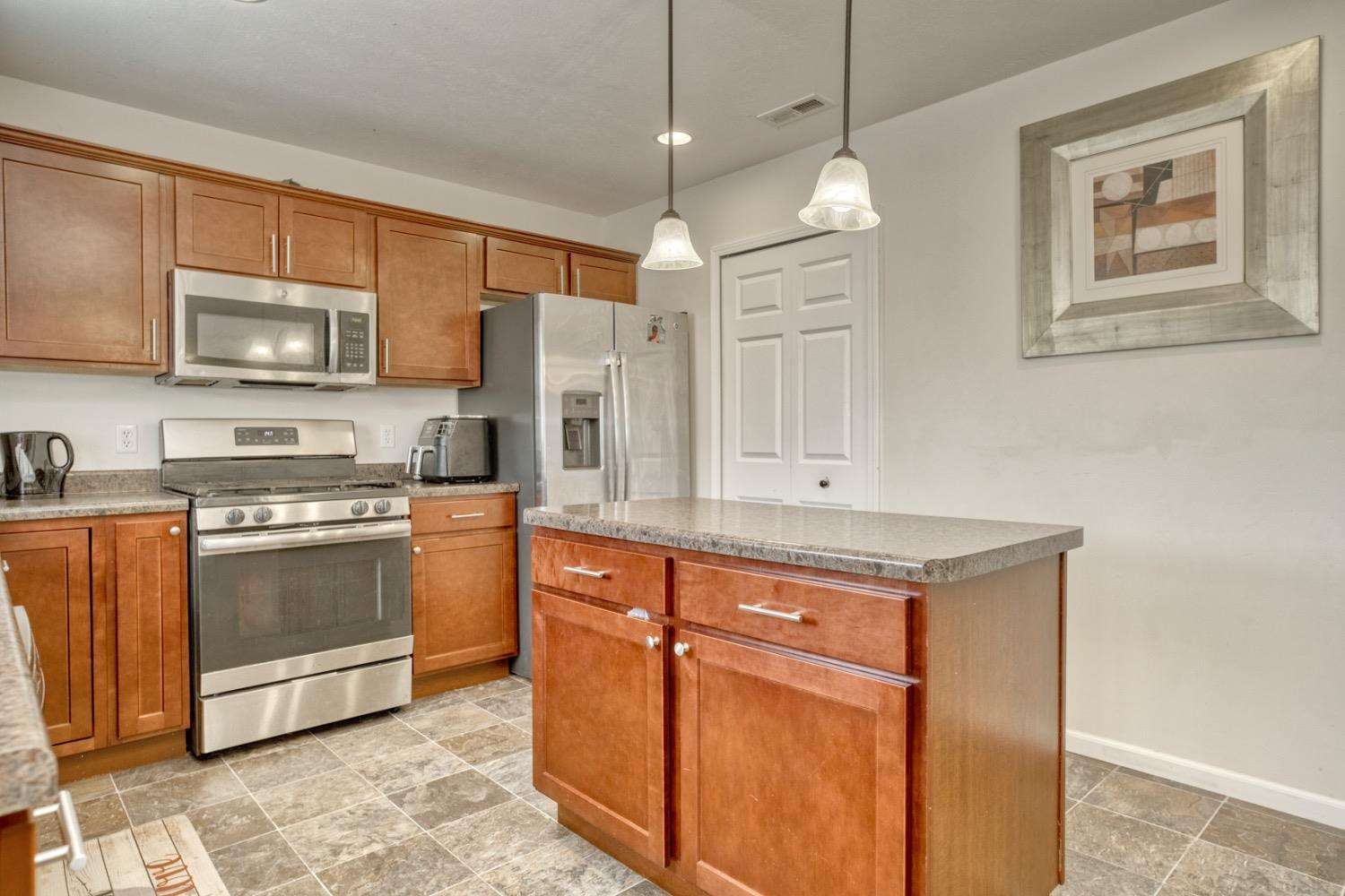 15537 W 101st Place