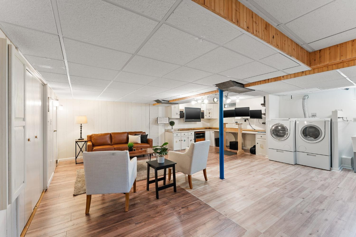 9347 Idlewild Drive