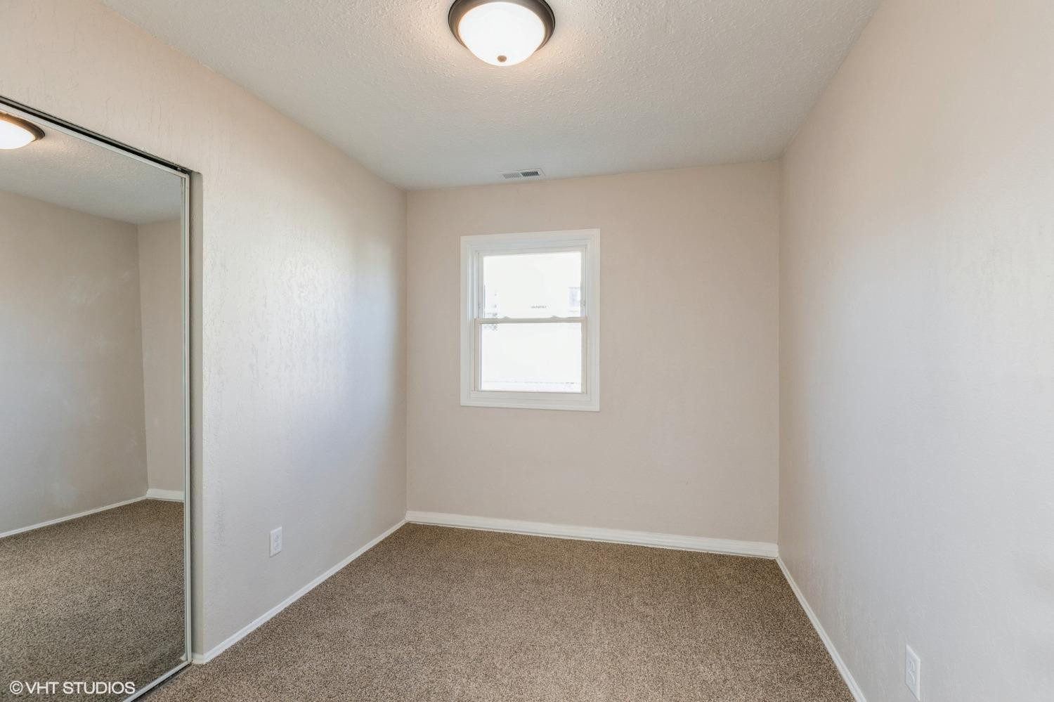 5400 E 13th Place