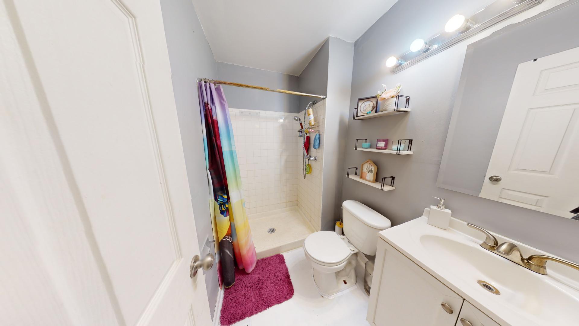 1117 W 59th Place