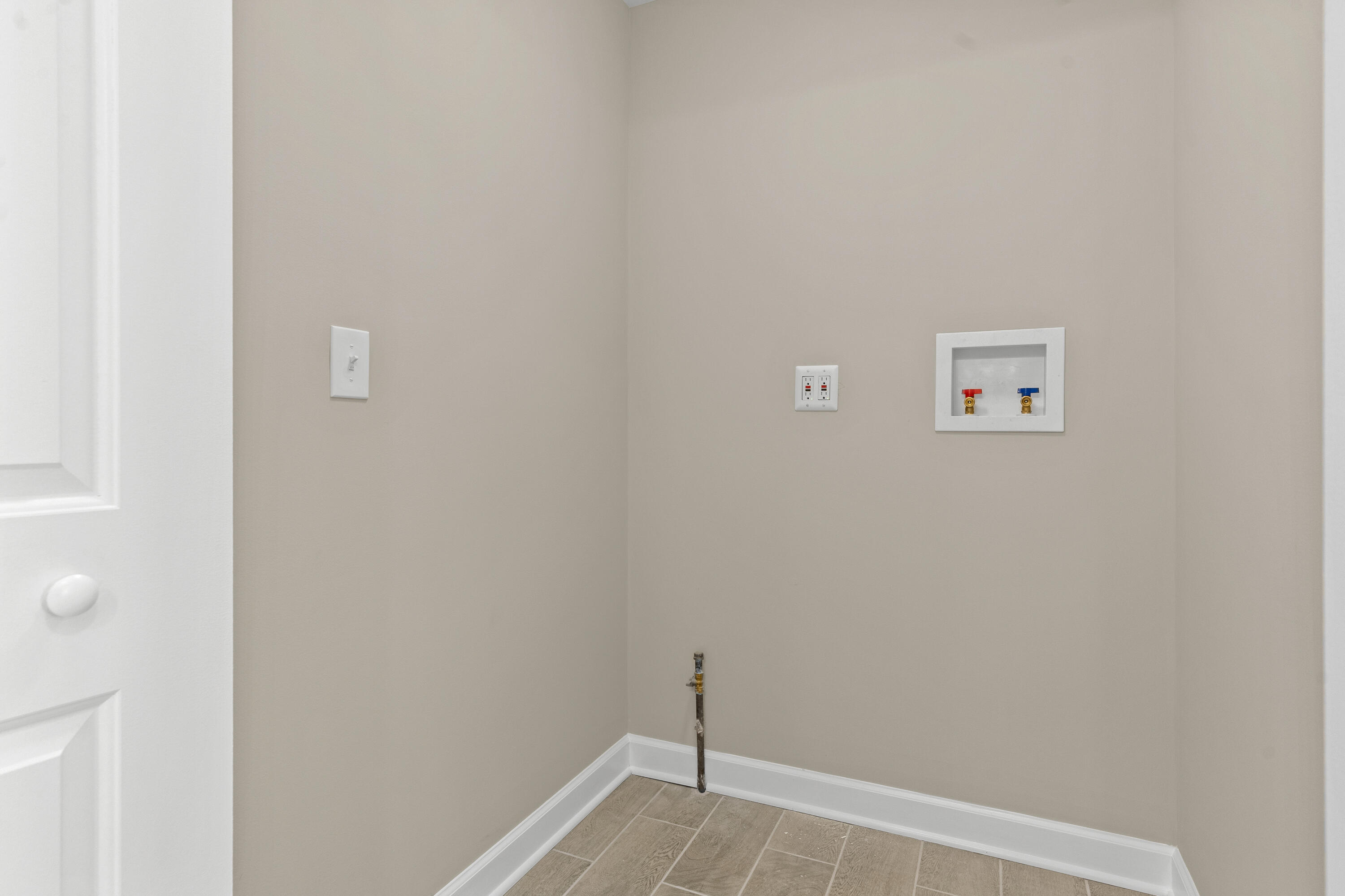 1205 Gatewood Drive