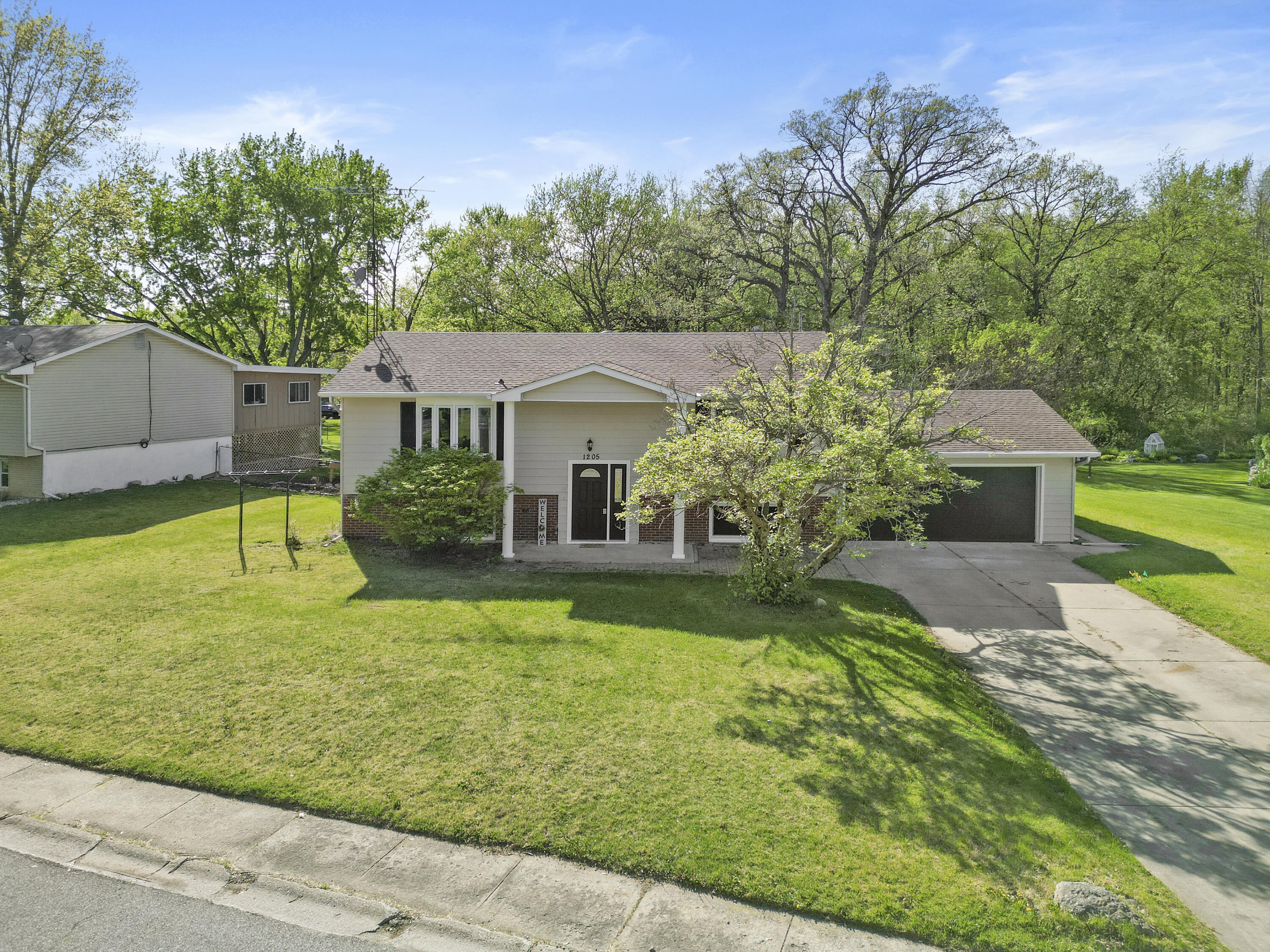 1205 Gatewood Drive