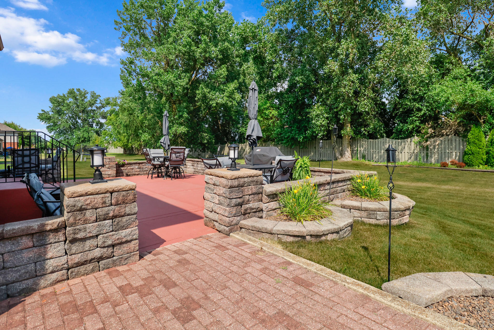 1011 Stonebridge Drive
