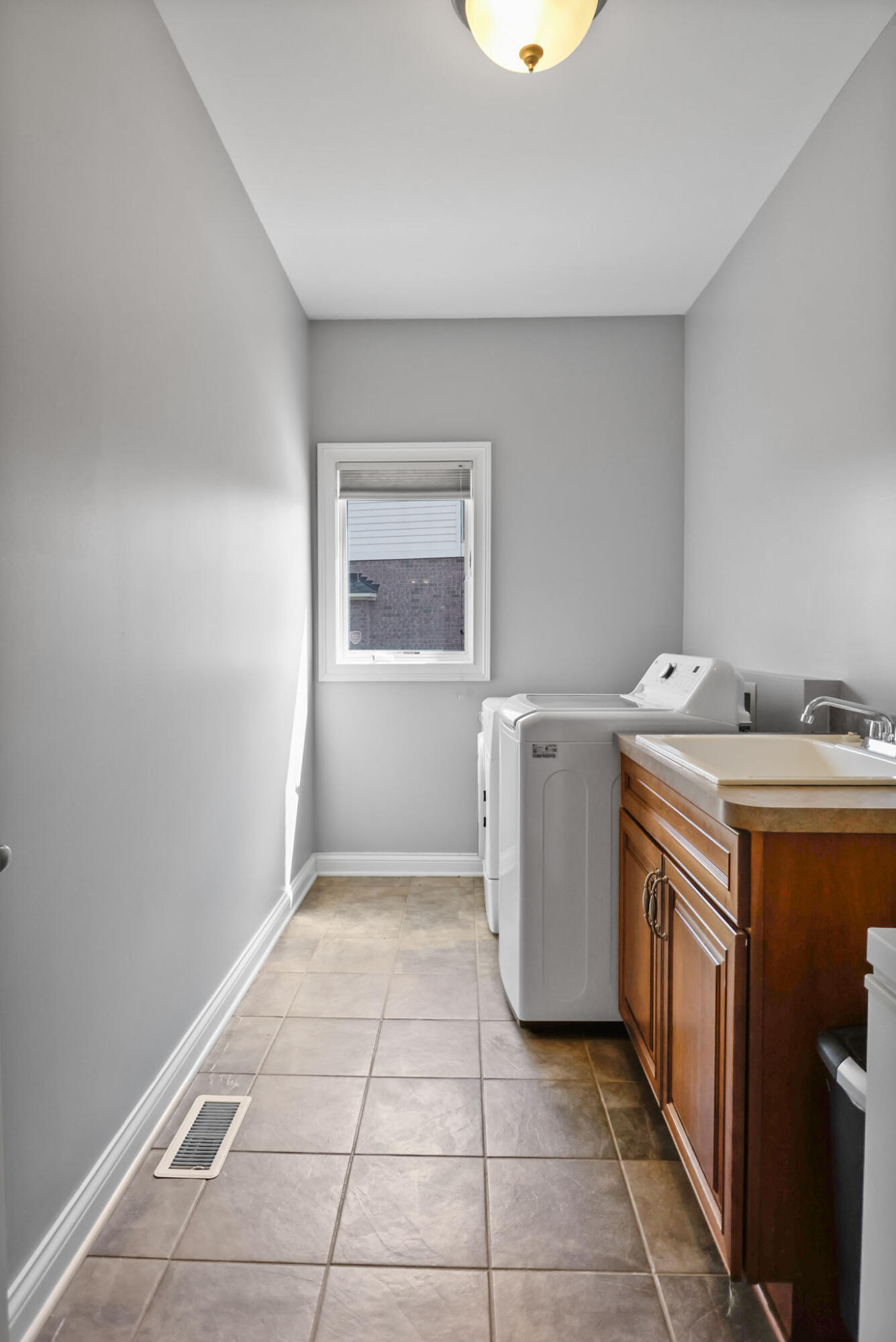 1011 Stonebridge Drive