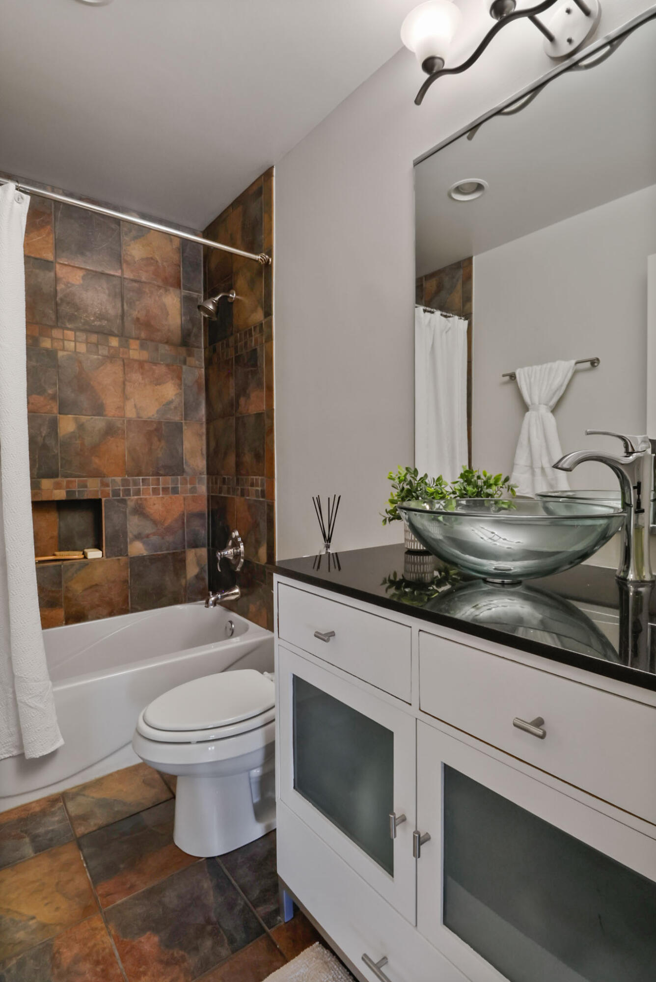 1011 Stonebridge Drive