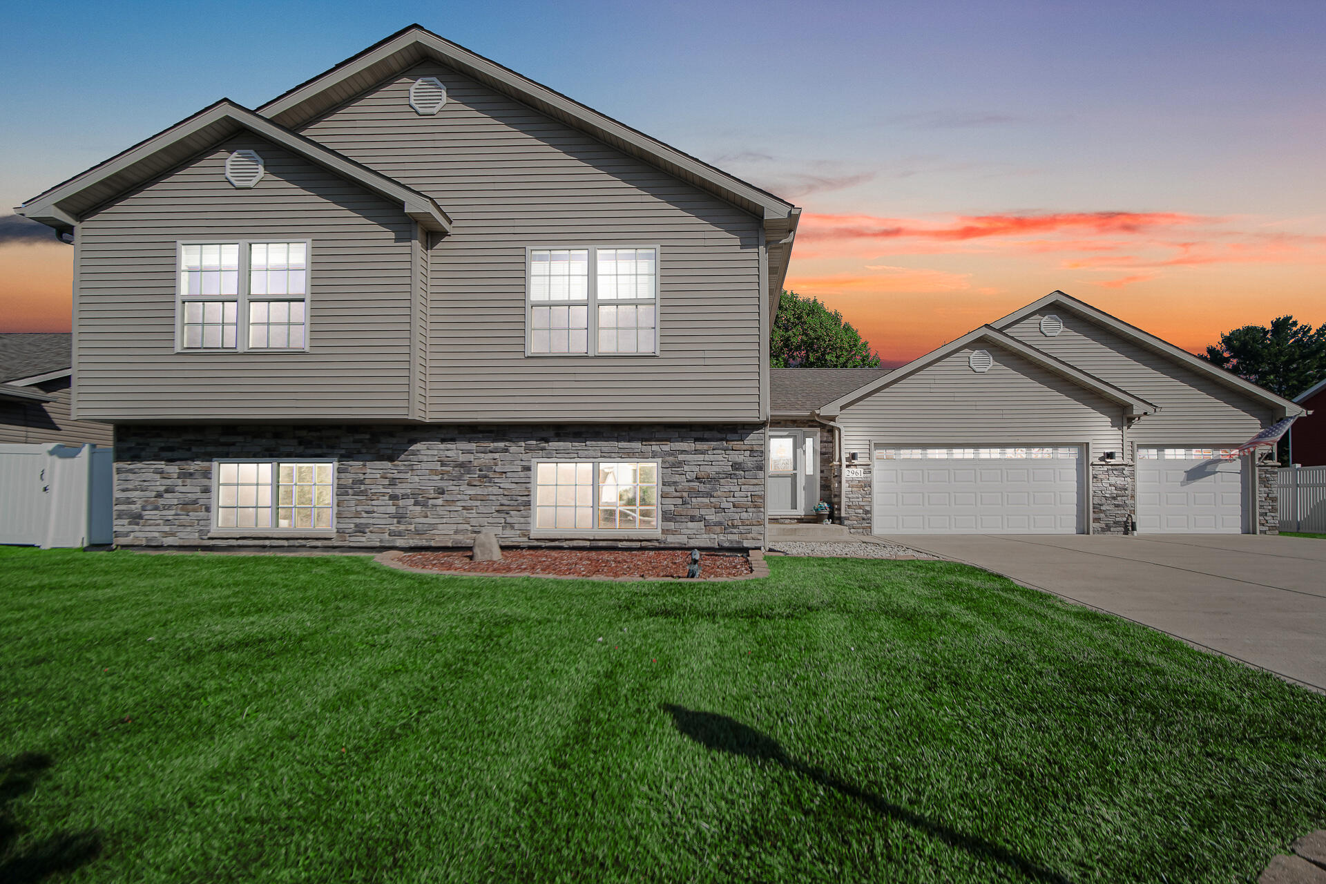 2961 Amanda Drive