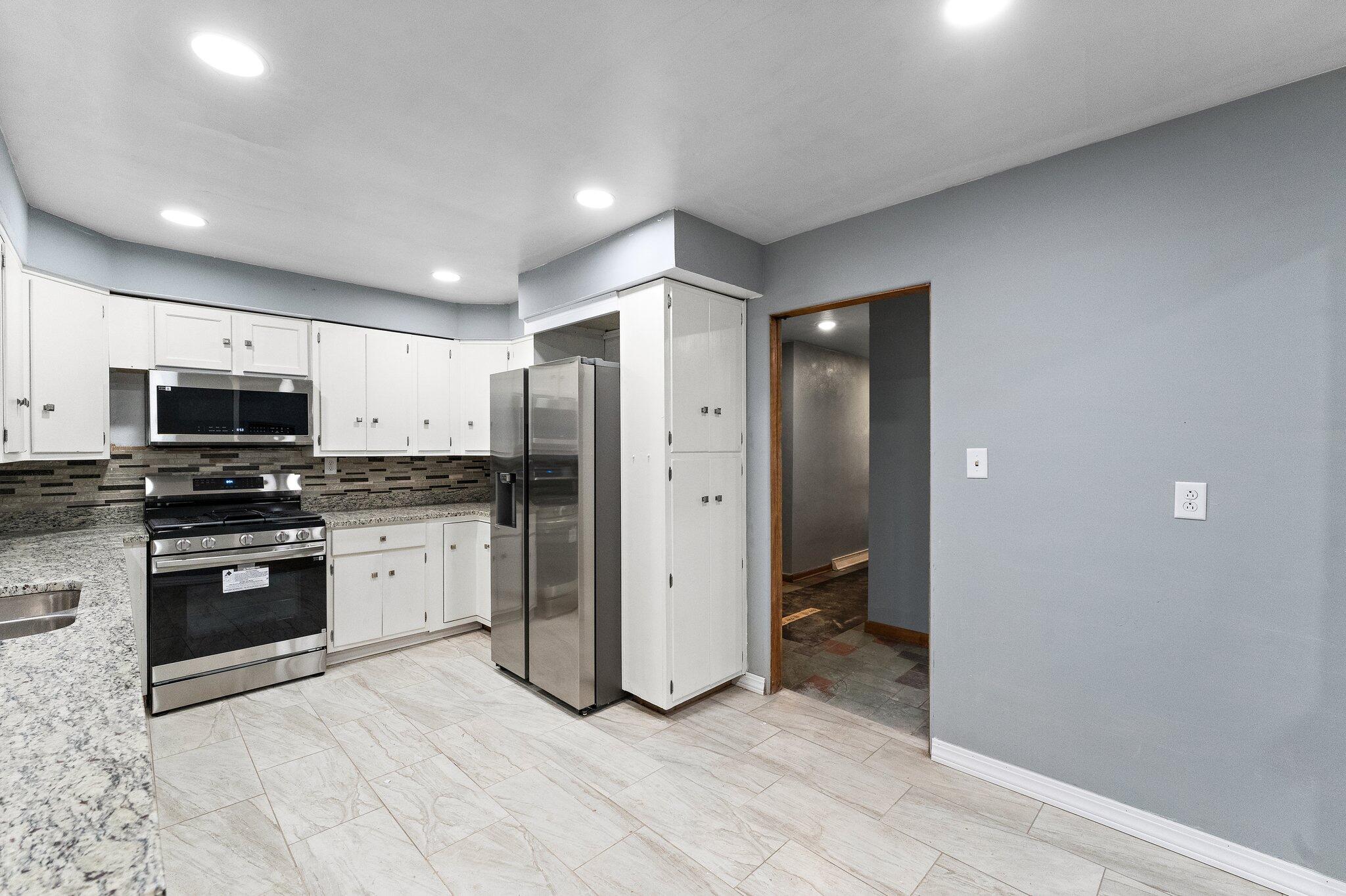 109 W 43rd Avenue