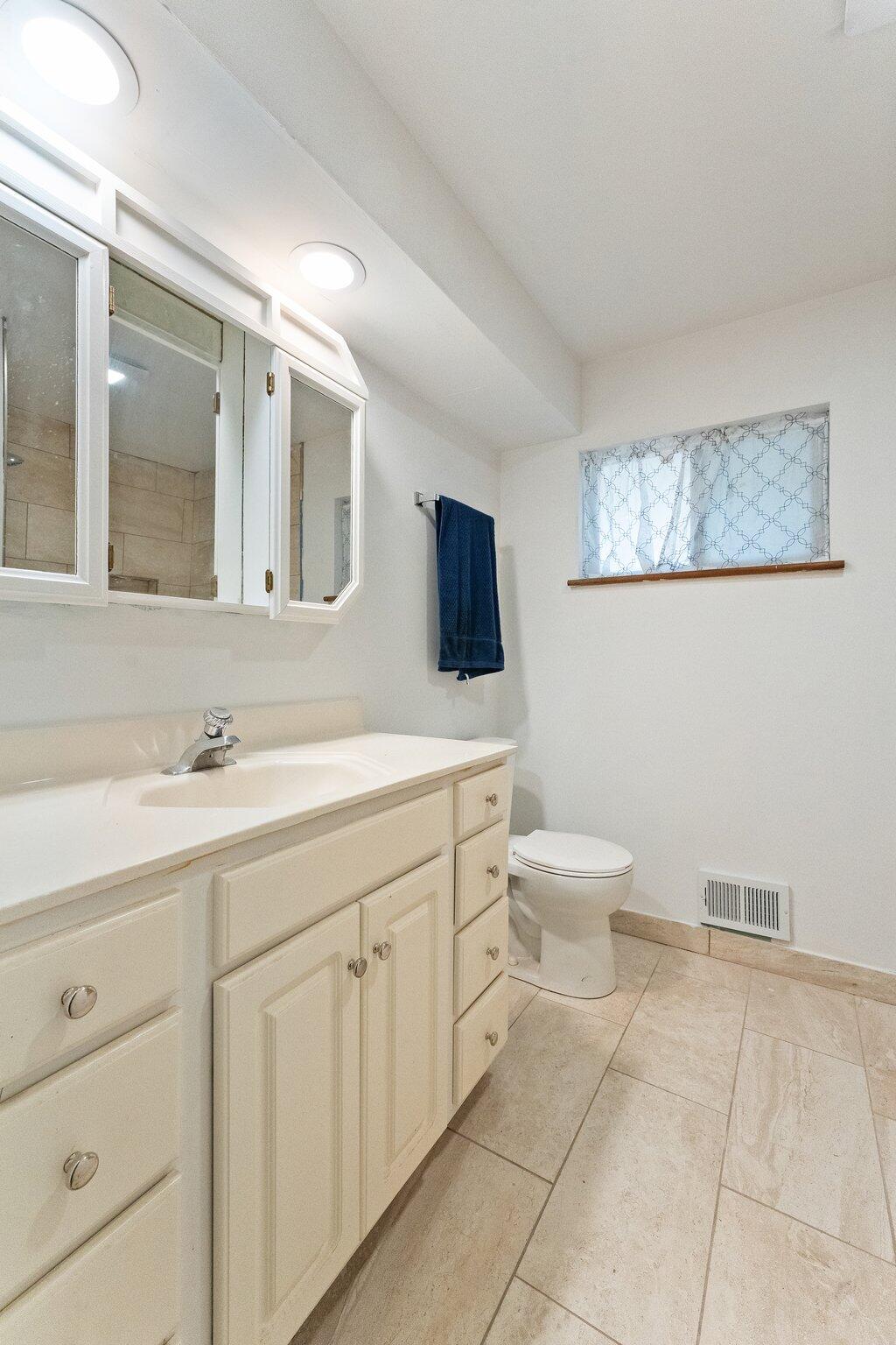 109 W 43rd Avenue