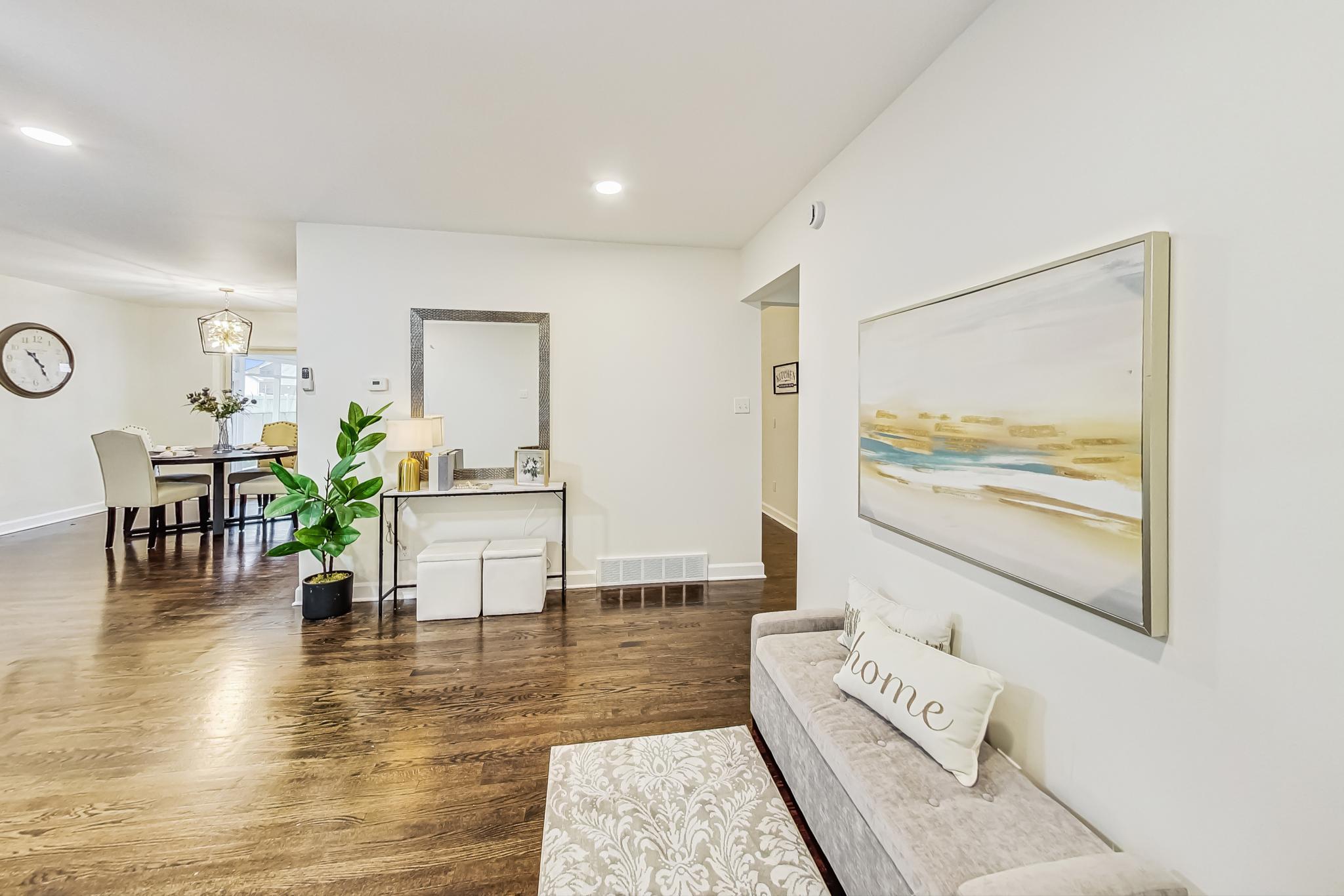 315 W 56th Place