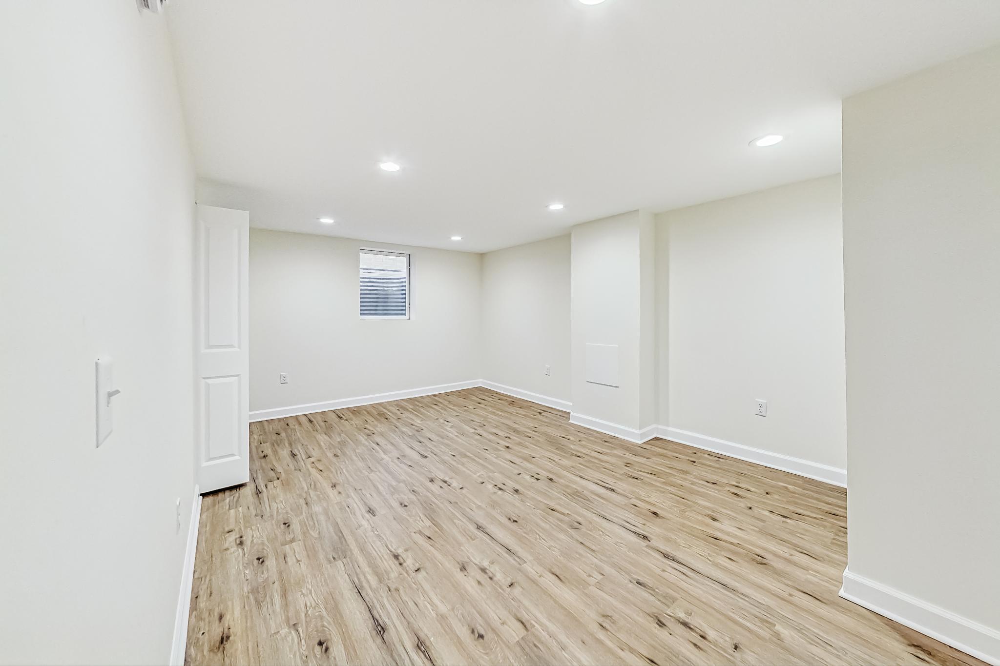 315 W 56th Place