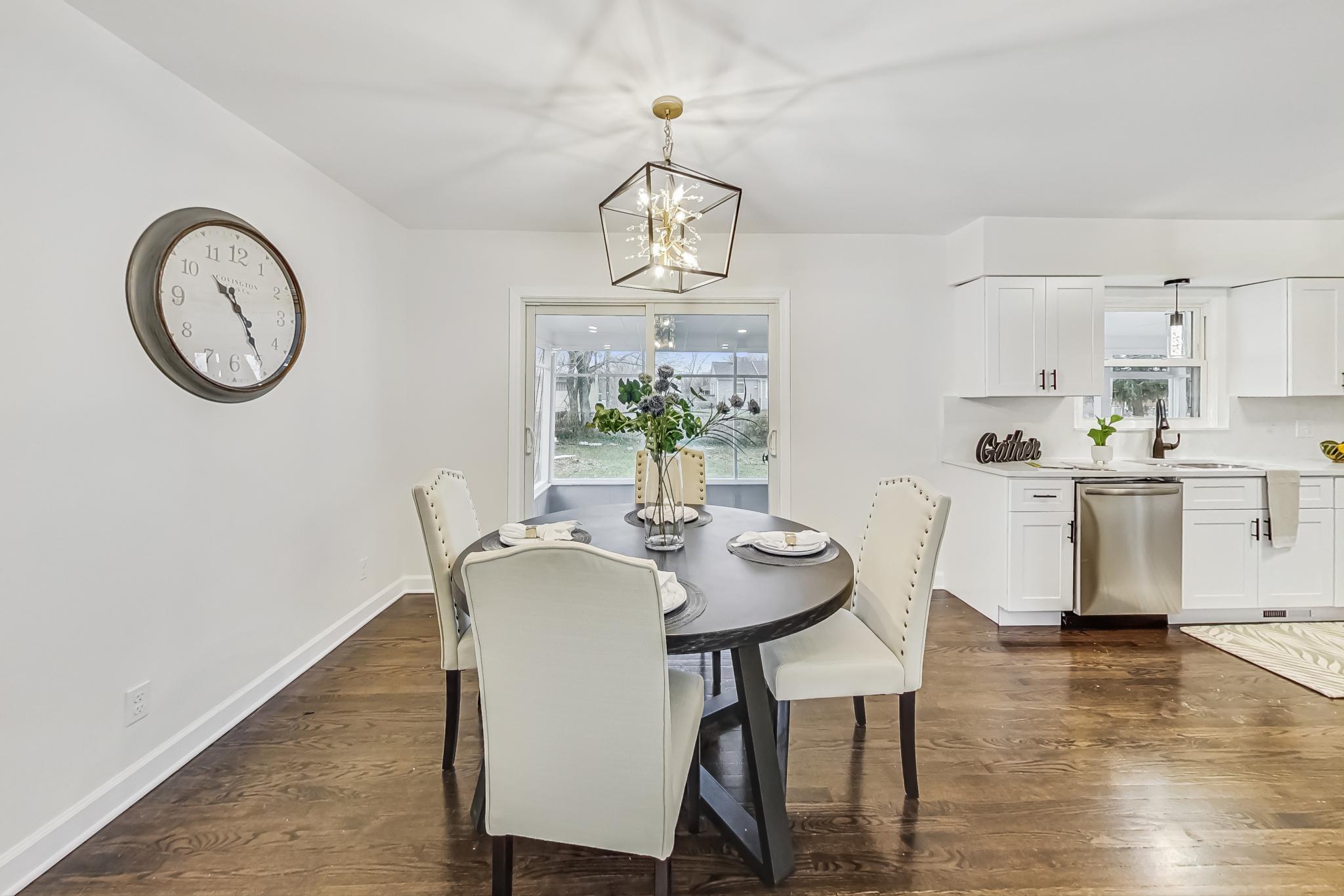 315 W 56th Place