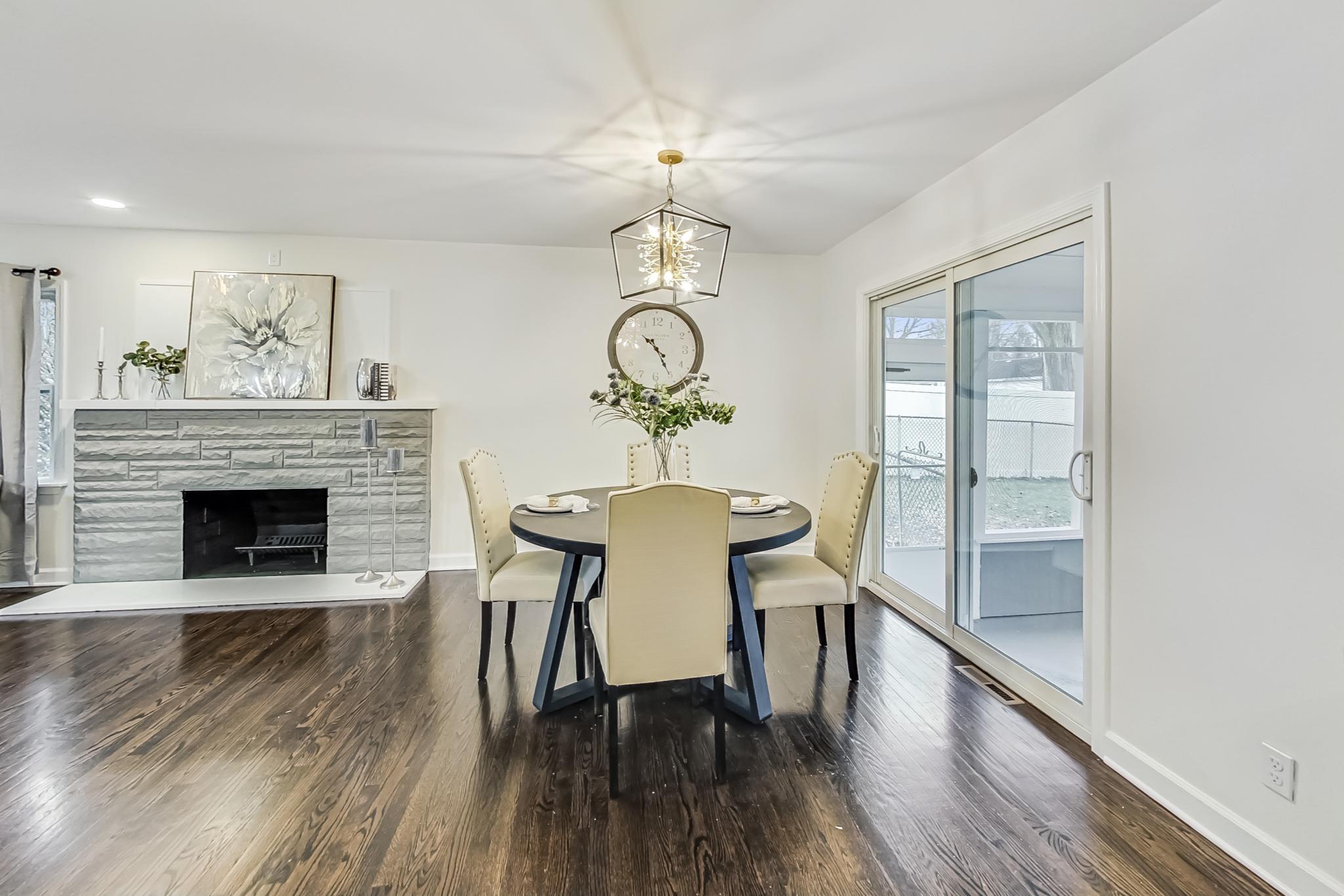 315 W 56th Place