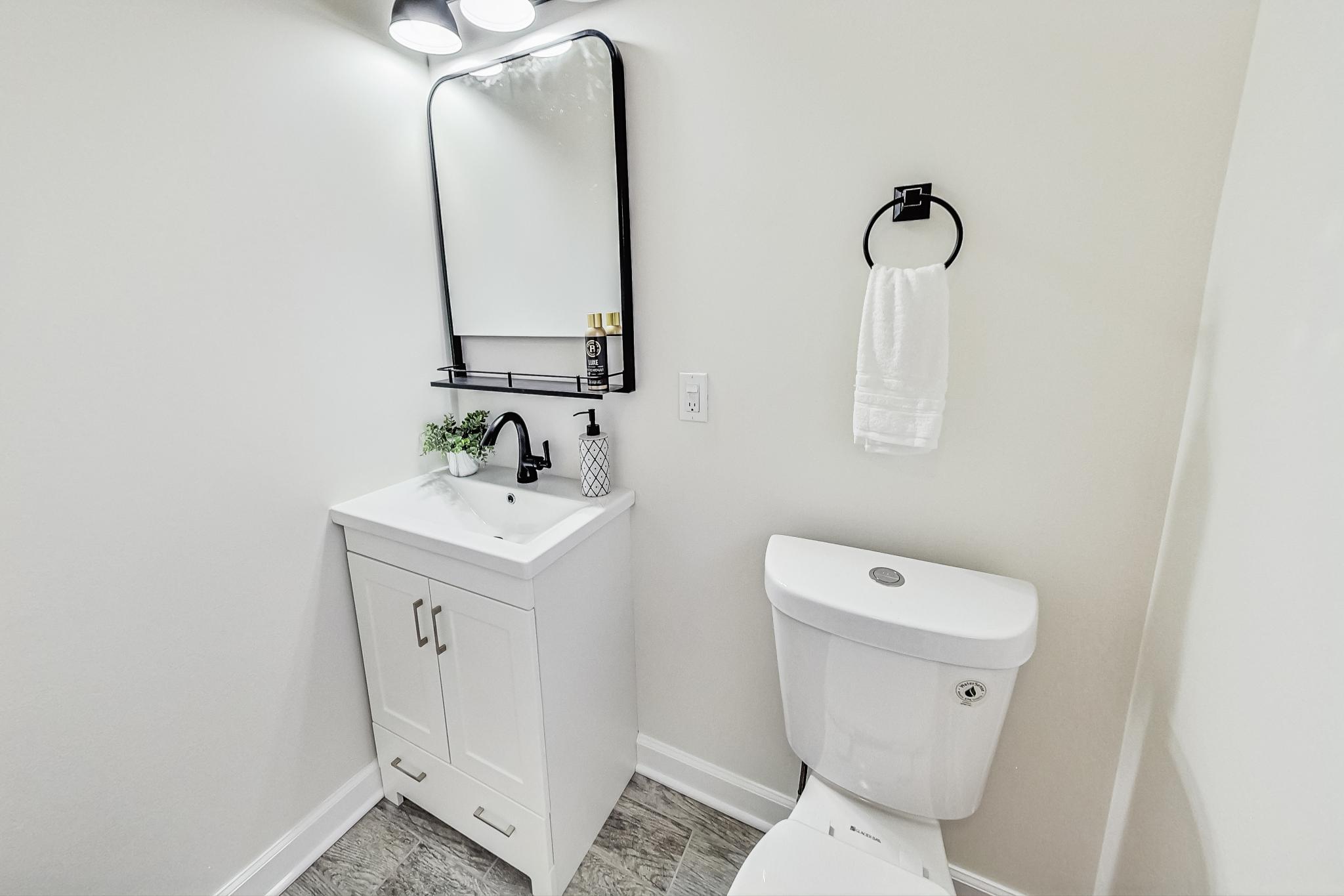 315 W 56th Place