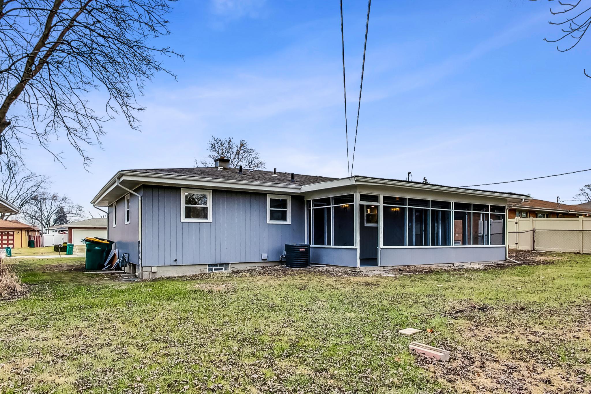 315 W 56th Place